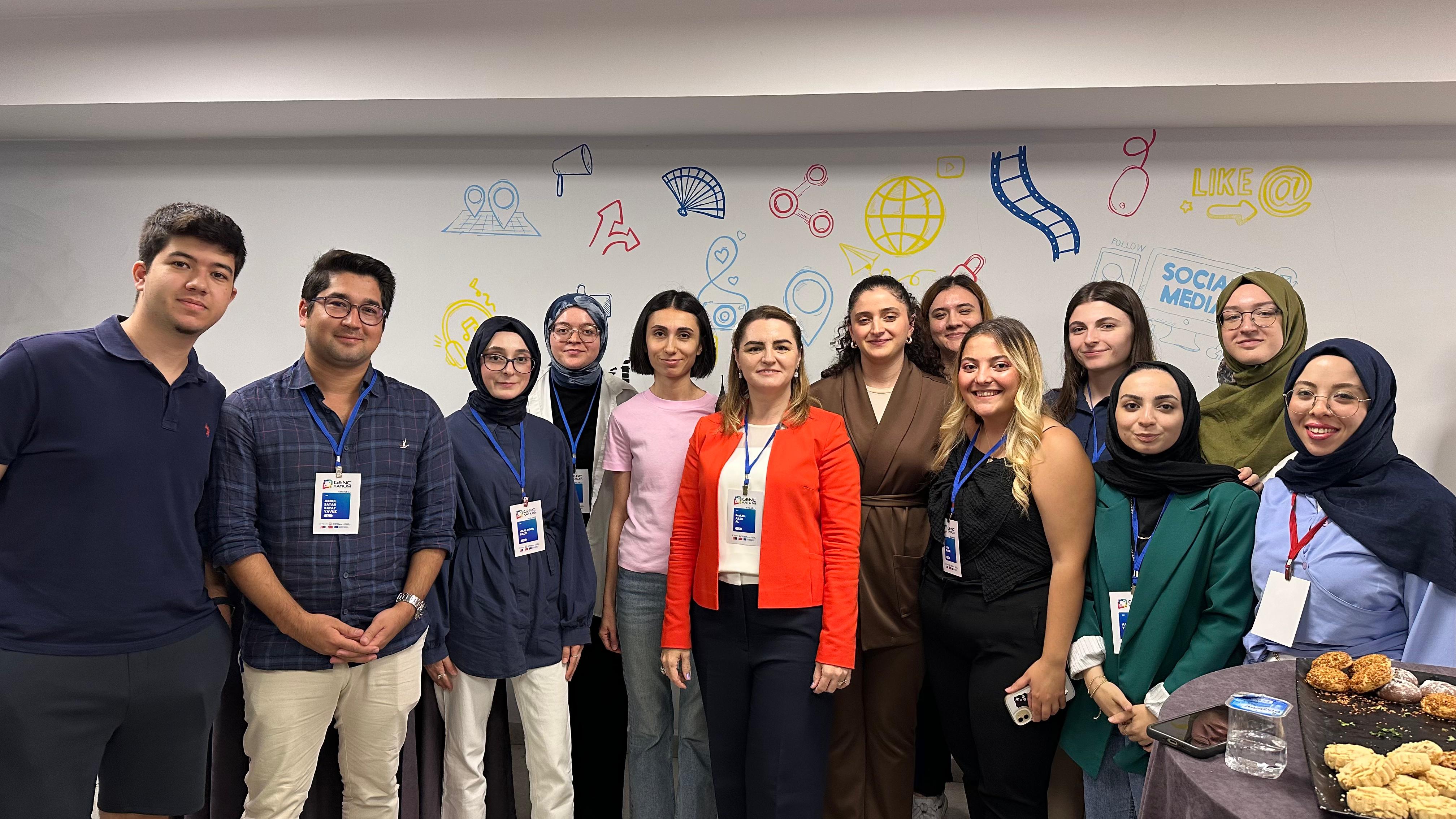 Gençler Kocaeli’de Yerel Demokrasi Eğitimi Aldı 3