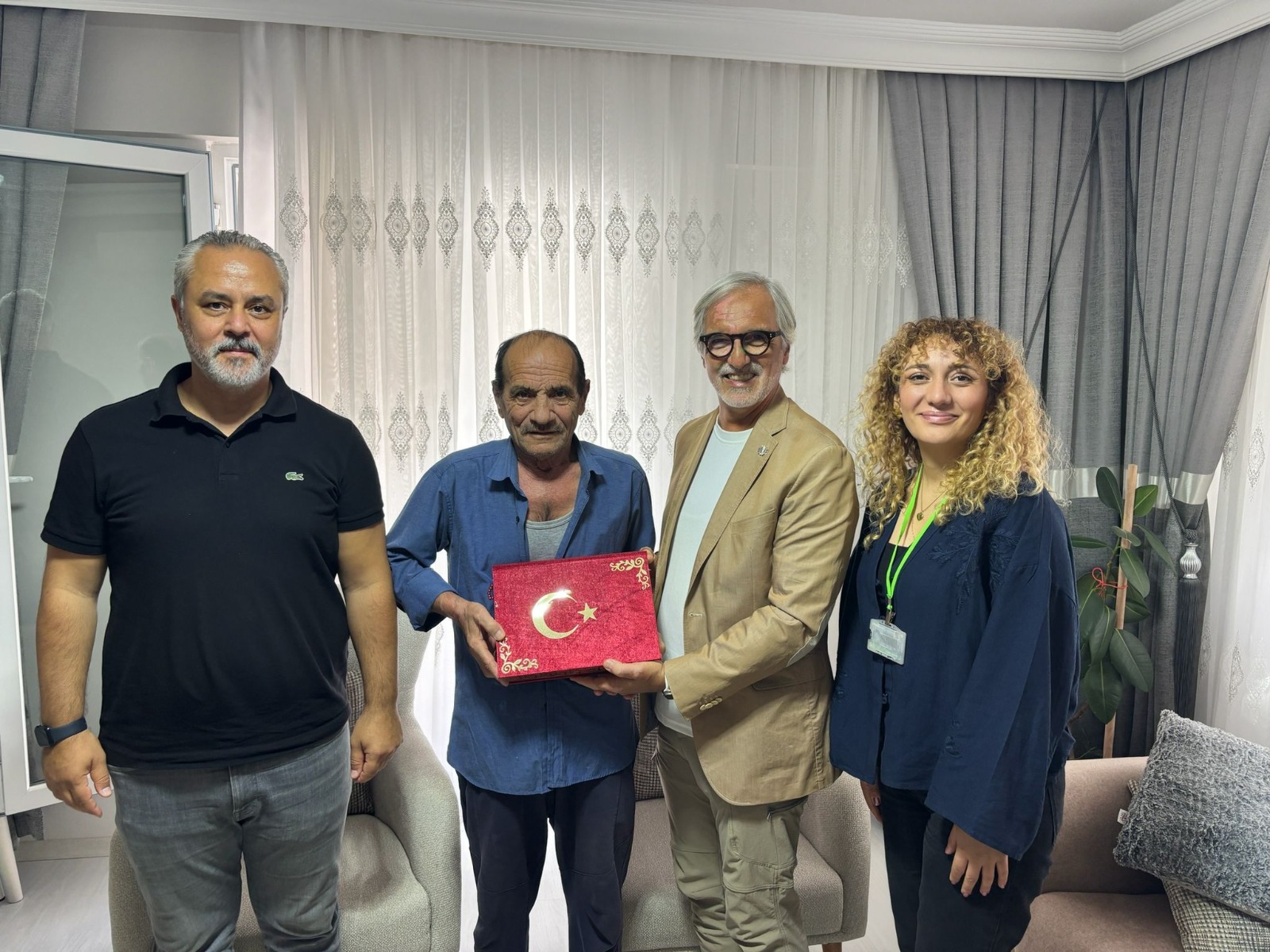 İzmit Belediyesi’nden Derince’de Kıbrıs Gazilerine Anlamlı Ziyaret 1