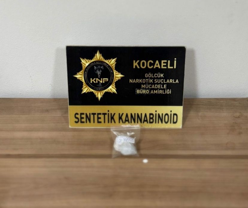 İzmit, Körfez Ve Gölcük’te Uyuşturucu Operasyonu! 8 Şüpheli Yakalandı (3)