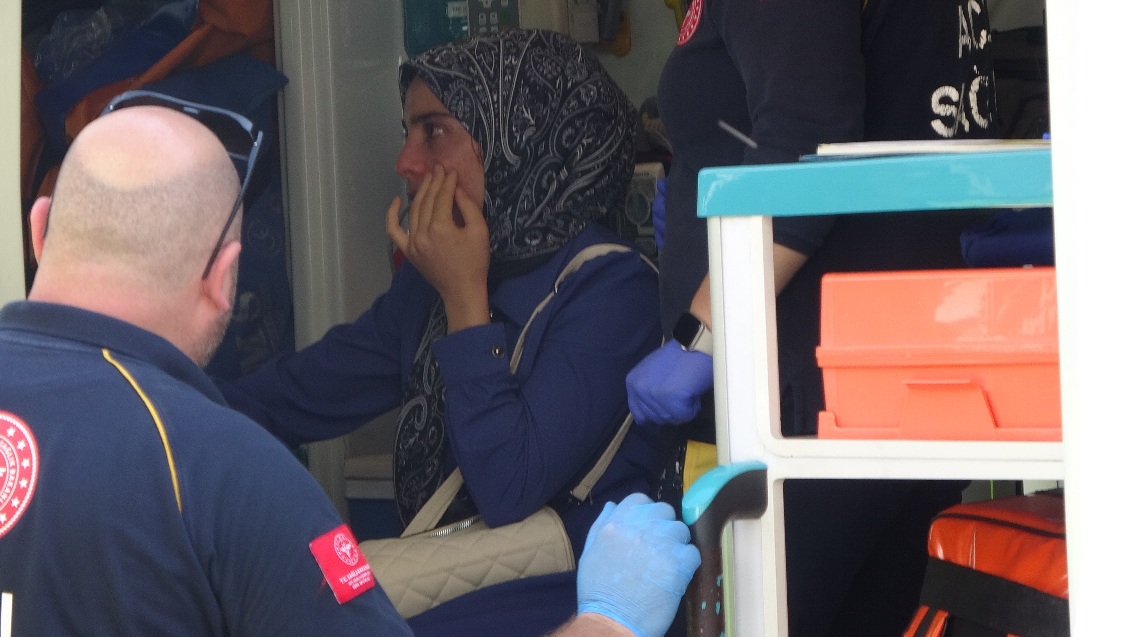 İzmit’te Yolcu Otobüsü İle Kamyonet Çarpıştı! 1’I Çocuk 6 Yaralı 06