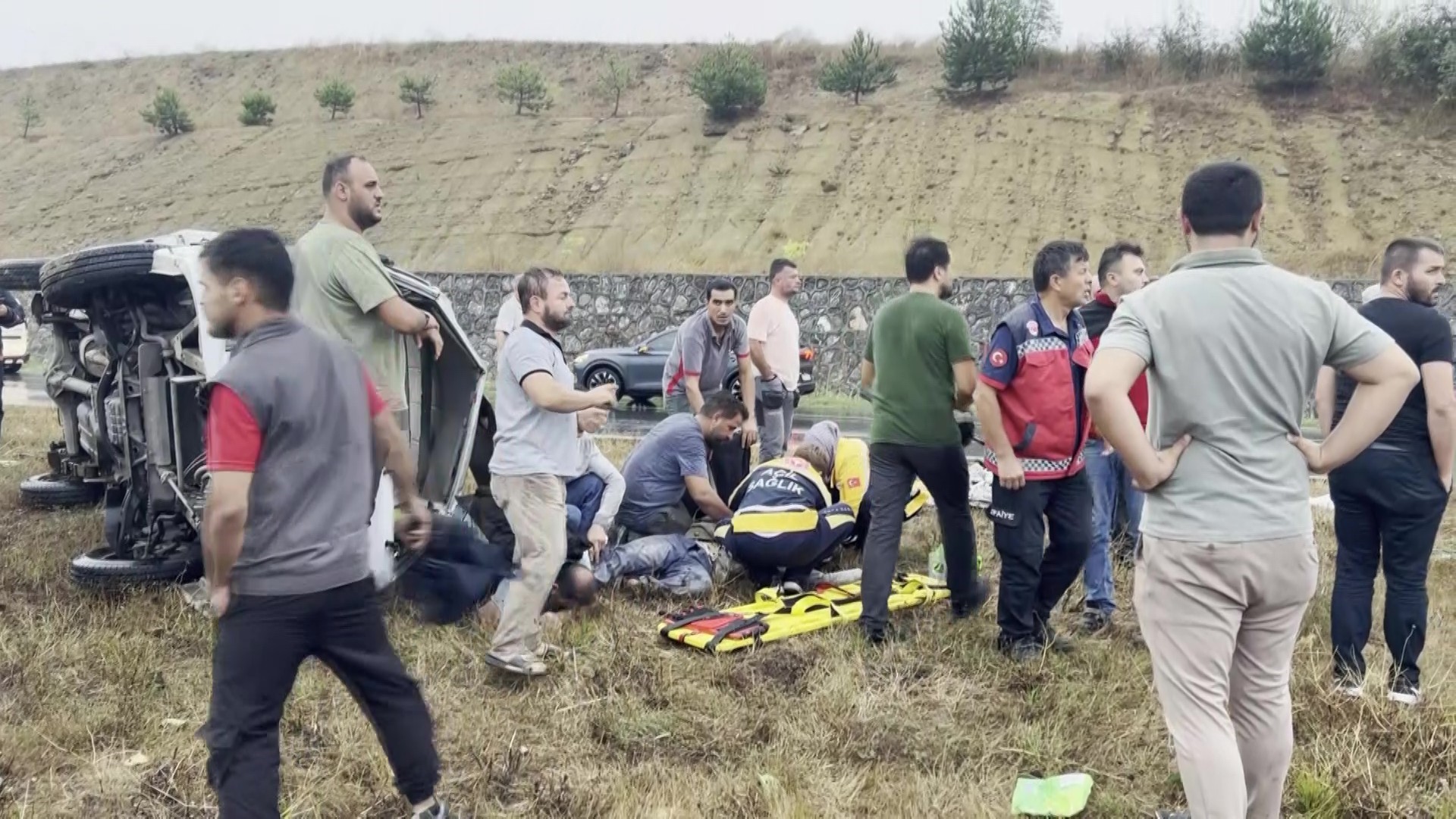 Kayganlaşan Yol Kazaya Sebep Oldu! 3 Yaralı 01