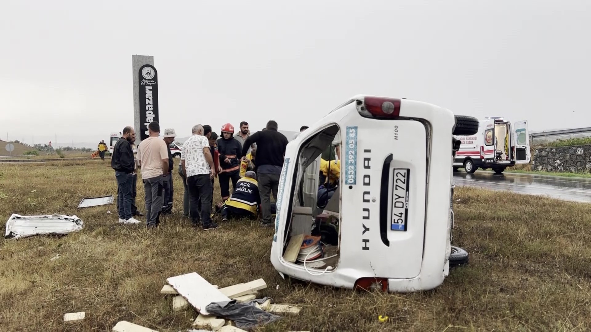 Kayganlaşan Yol Kazaya Sebep Oldu! 3 Yaralı 04