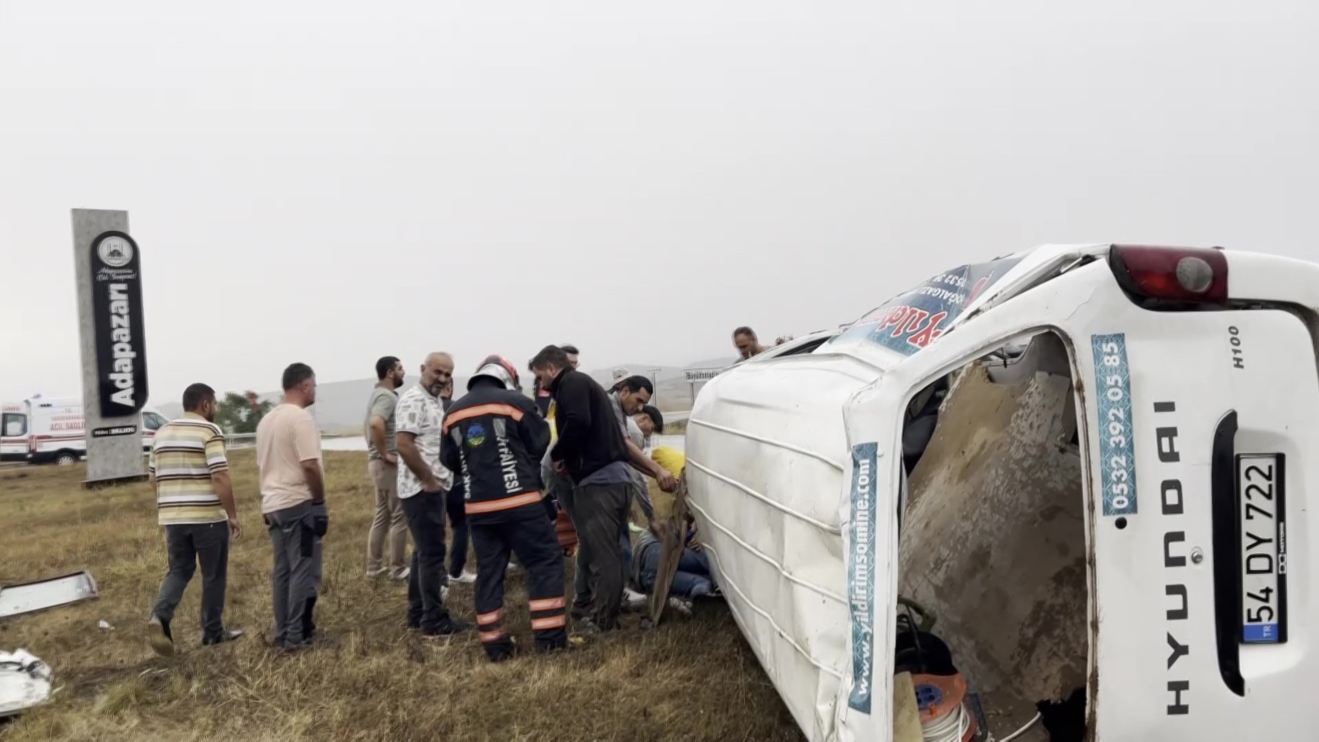 Kayganlaşan Yol Kazaya Sebep Oldu! 3 Yaralı 05