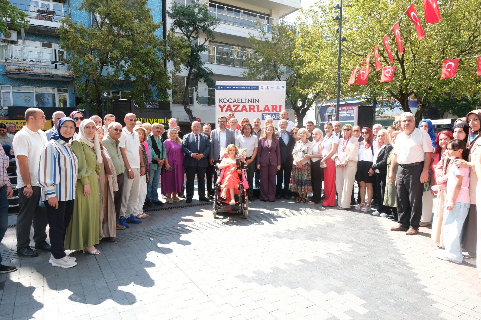 Kocaeli’de Dünyanın En Büyük Açık Hava Kitap Fuarı Başladı 3