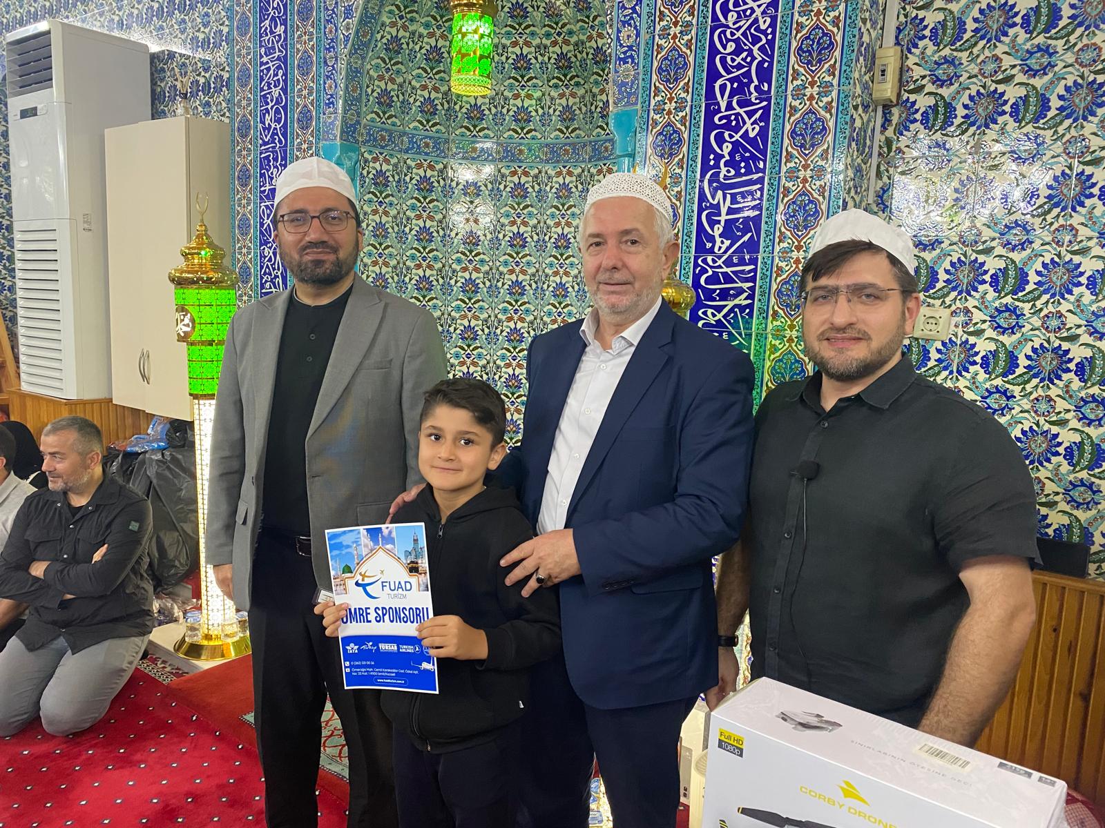 Kocaeli’de Gençlerle Sabah Namazı Buluşması! Umre Ödülü Sevinci (2)