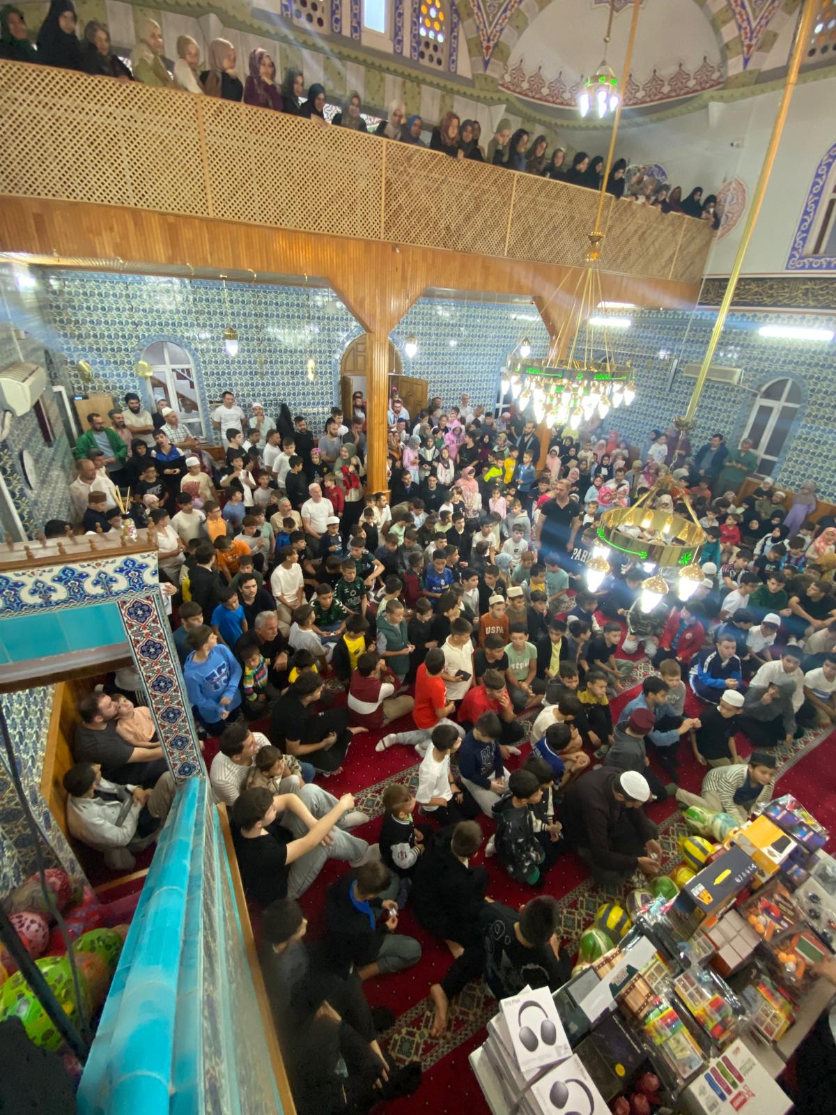 Kocaeli’de Gençlerle Sabah Namazı Buluşması! Umre Ödülü Sevinci (5)