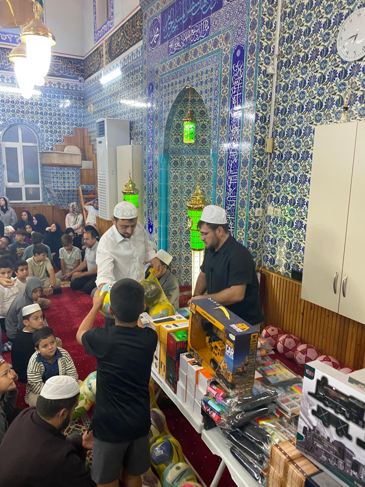 Kocaeli’de Gençlerle Sabah Namazı Buluşması! Umre Ödülü Sevinci (8)