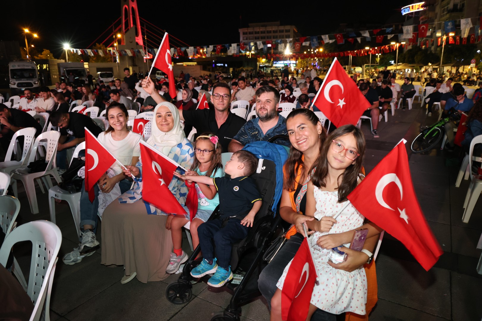 Kocaeli’de Milli Coşku Meydana Taştı! 4