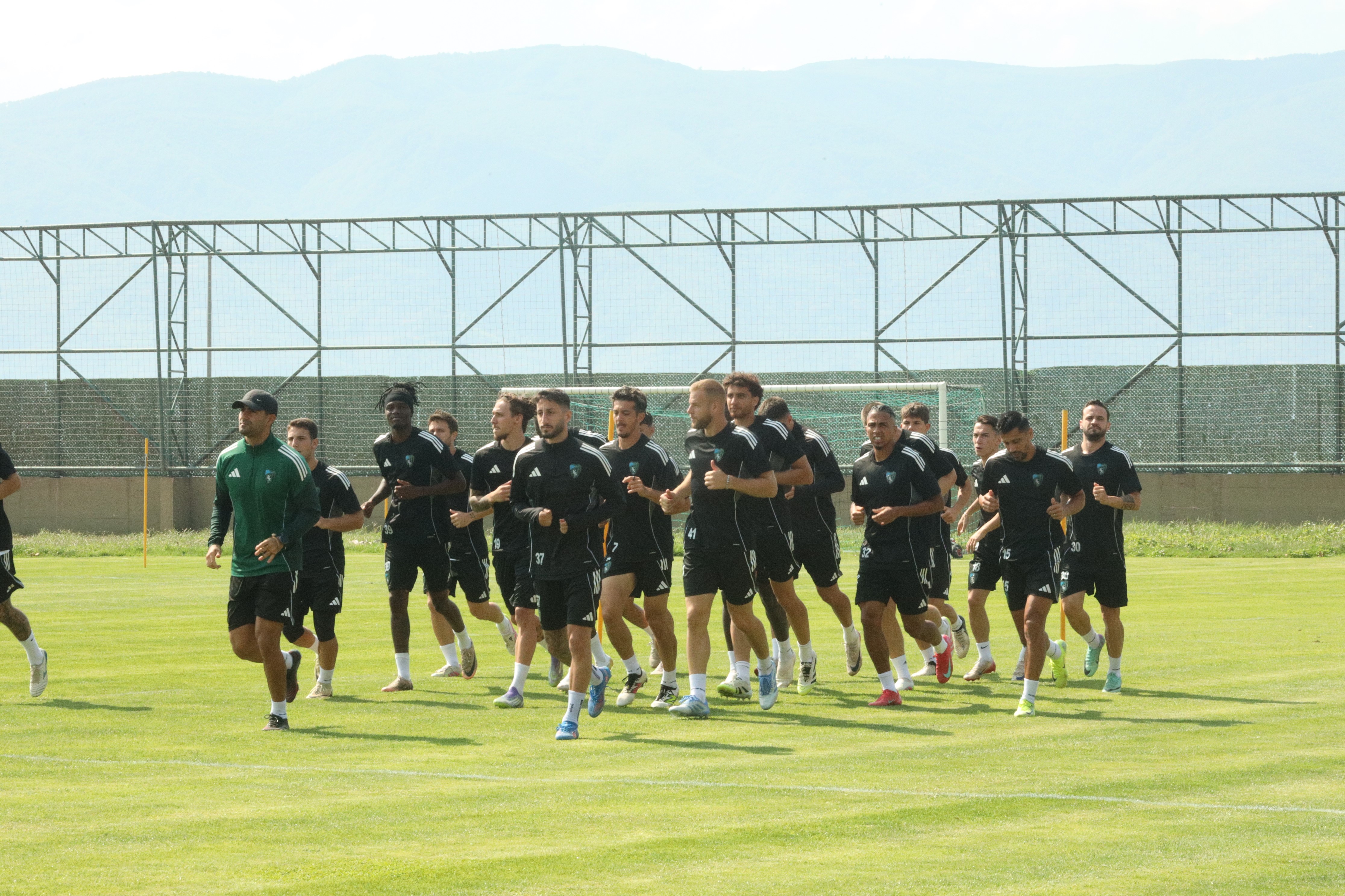 Kocaelispor’un Yeni Transferi Botond Balogh Süper Lig’i, Roland Sallai’ye Sordum 02