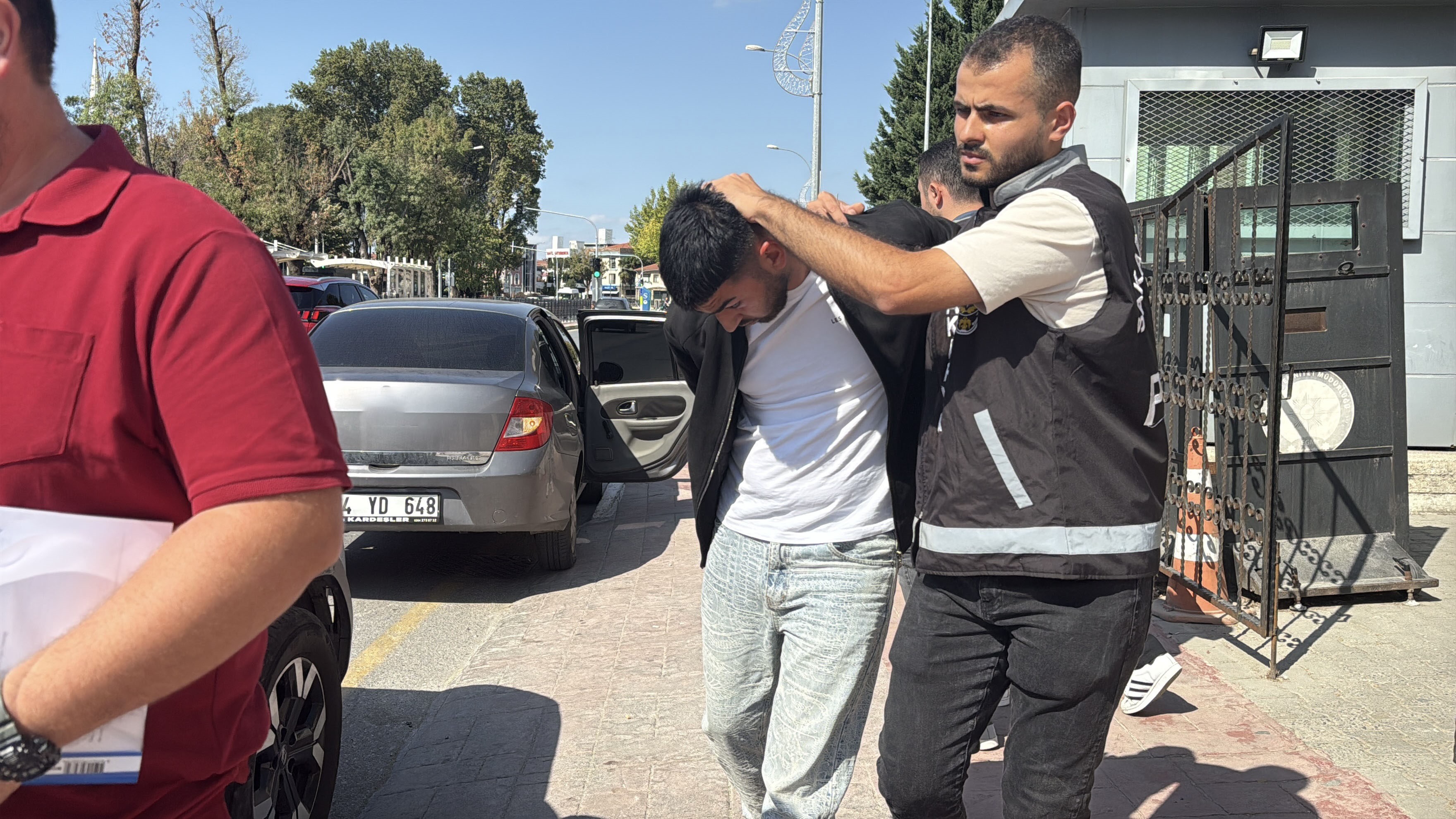 Komşuda Cinayet! 27 Yaşında Göğsünden Vurularak Öldürüldü 01
