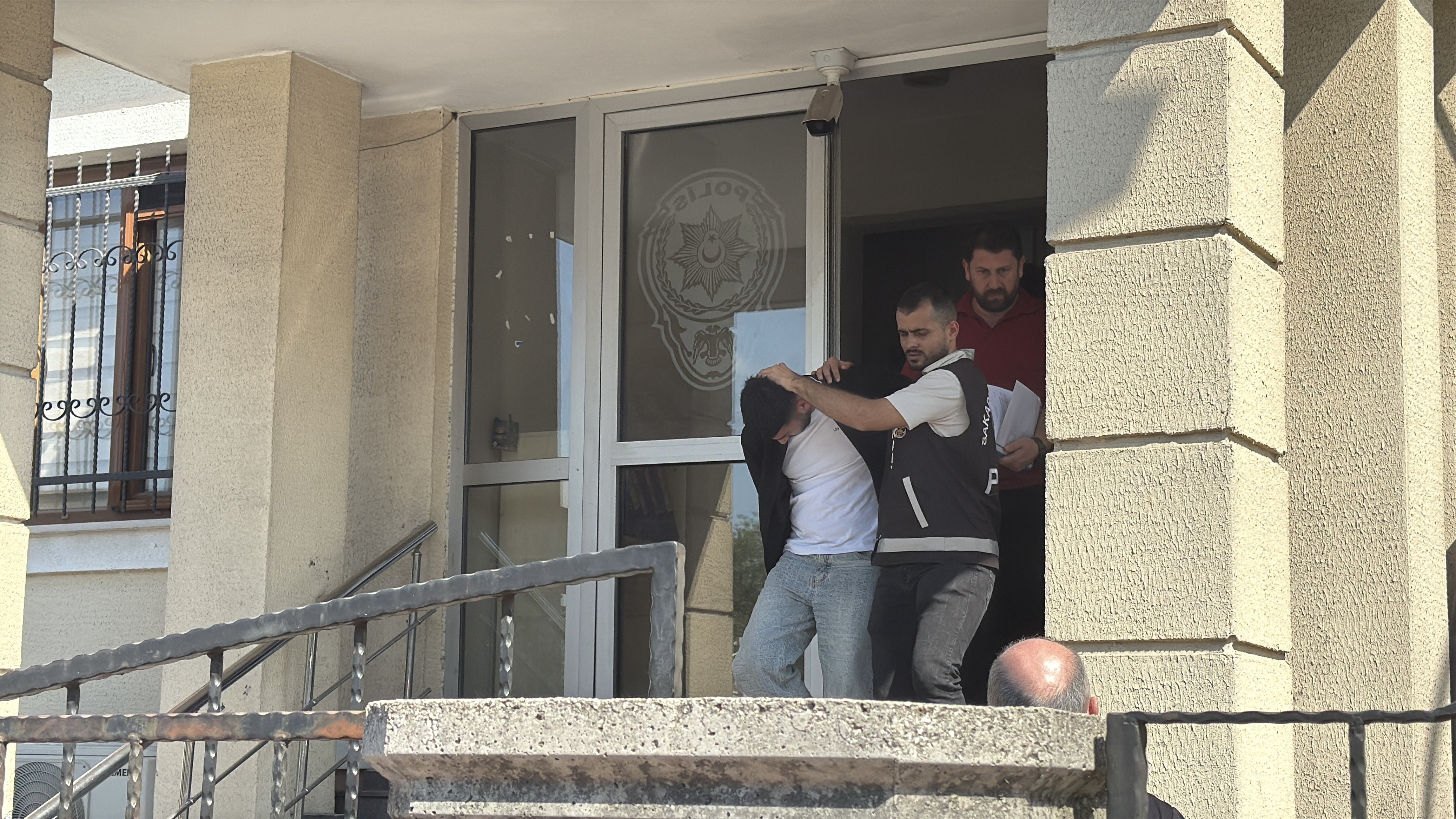 Komşuda Cinayet! 27 Yaşında Göğsünden Vurularak Öldürüldü 03