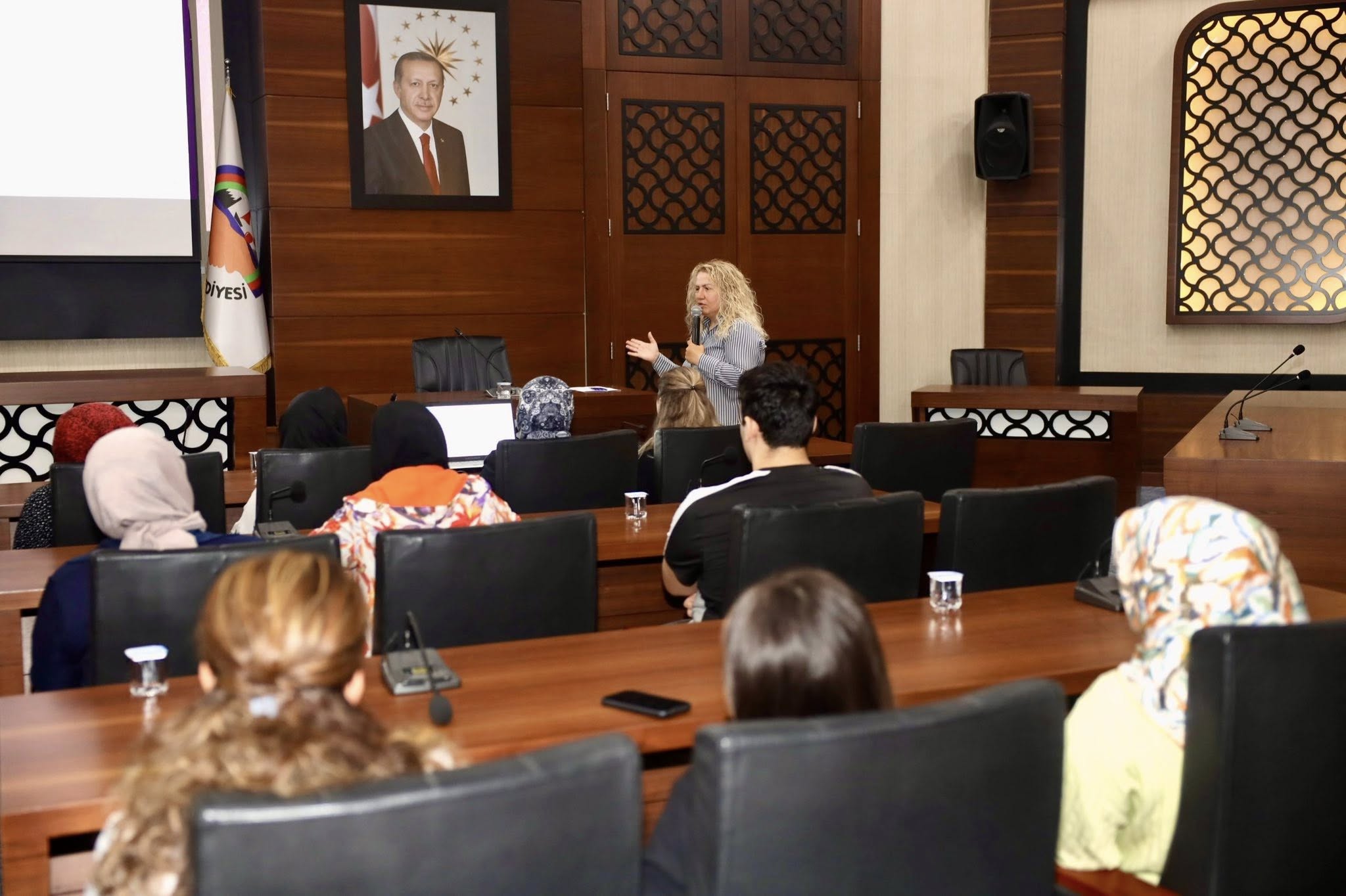 Körfez Belediyesi’nde Personeline Meme Kanseri Farkındalık Semineri 1