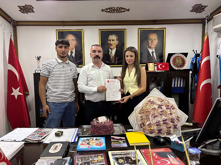 Mhp Dilovası Gençlerde Bayrak Teslimi! 1