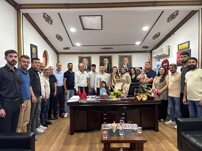 Mhp Dilovası Gençlerde Bayrak Teslimi! 2