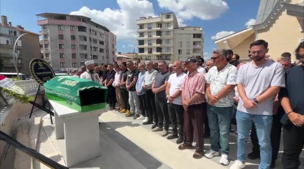 Milli Gurumuz Sıla Ve Selin Çalışkan’ın Babası Gebze’de Toprağa Verildi (6)