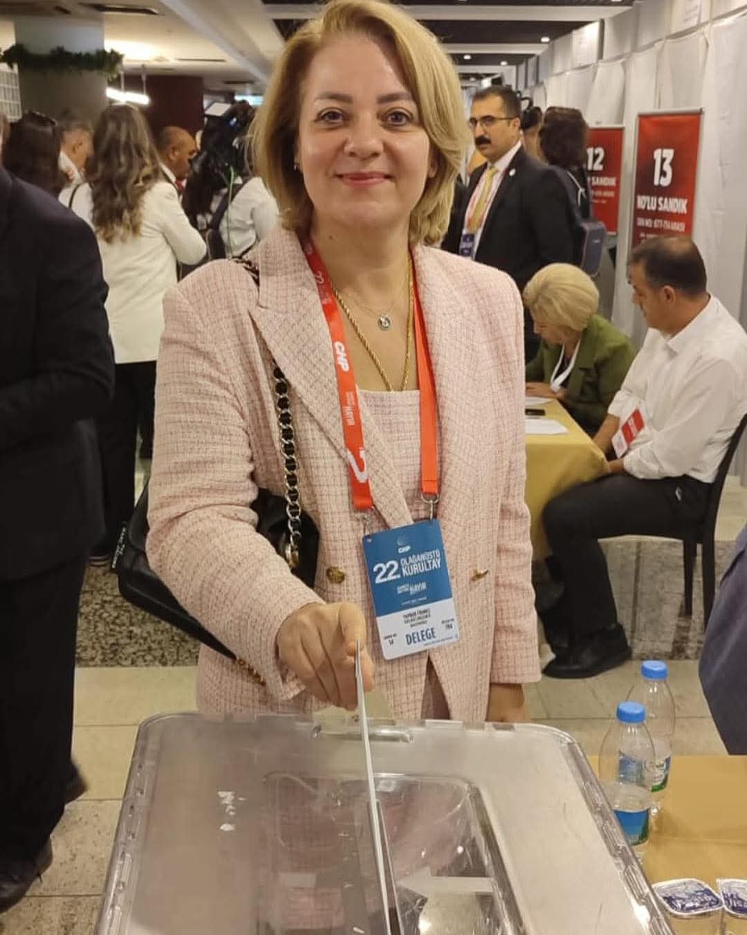 Seçimi Kazanan Yaprak Fidan