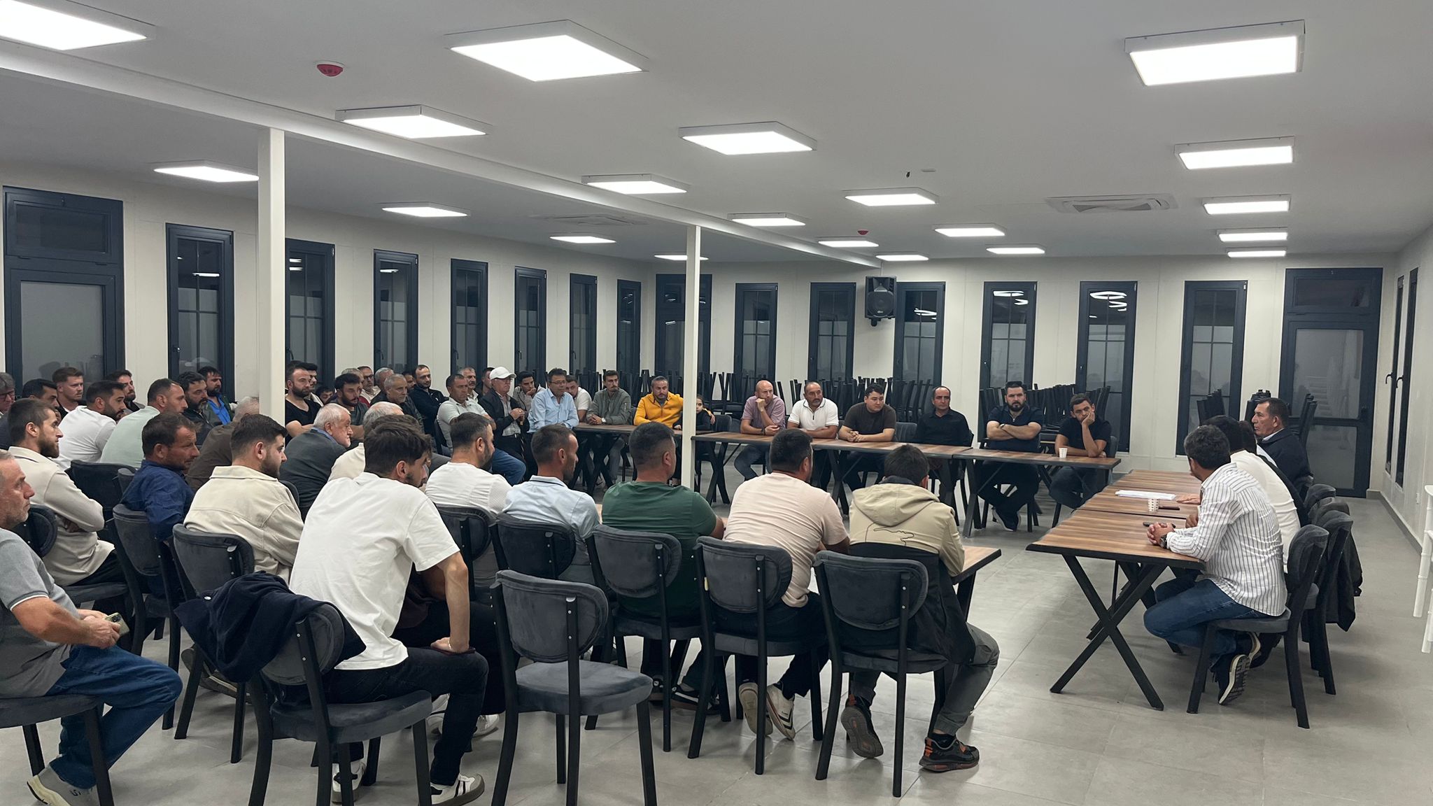Sezer Bekaroğlu’ndan “Kongre” Gibi Mahalle Toplantısı 5