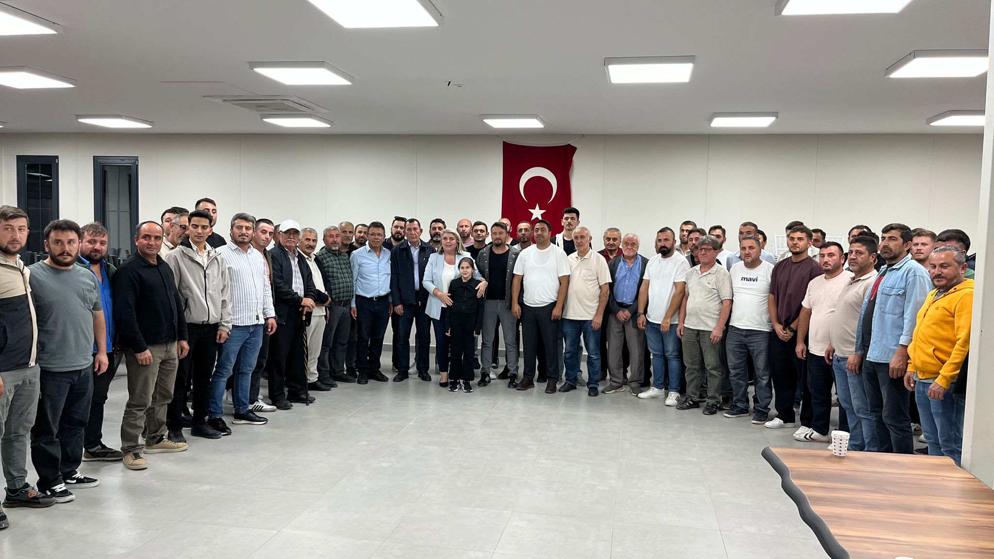 Sezer Bekaroğlu’ndan “Kongre” Gibi Mahalle Toplantısı 7