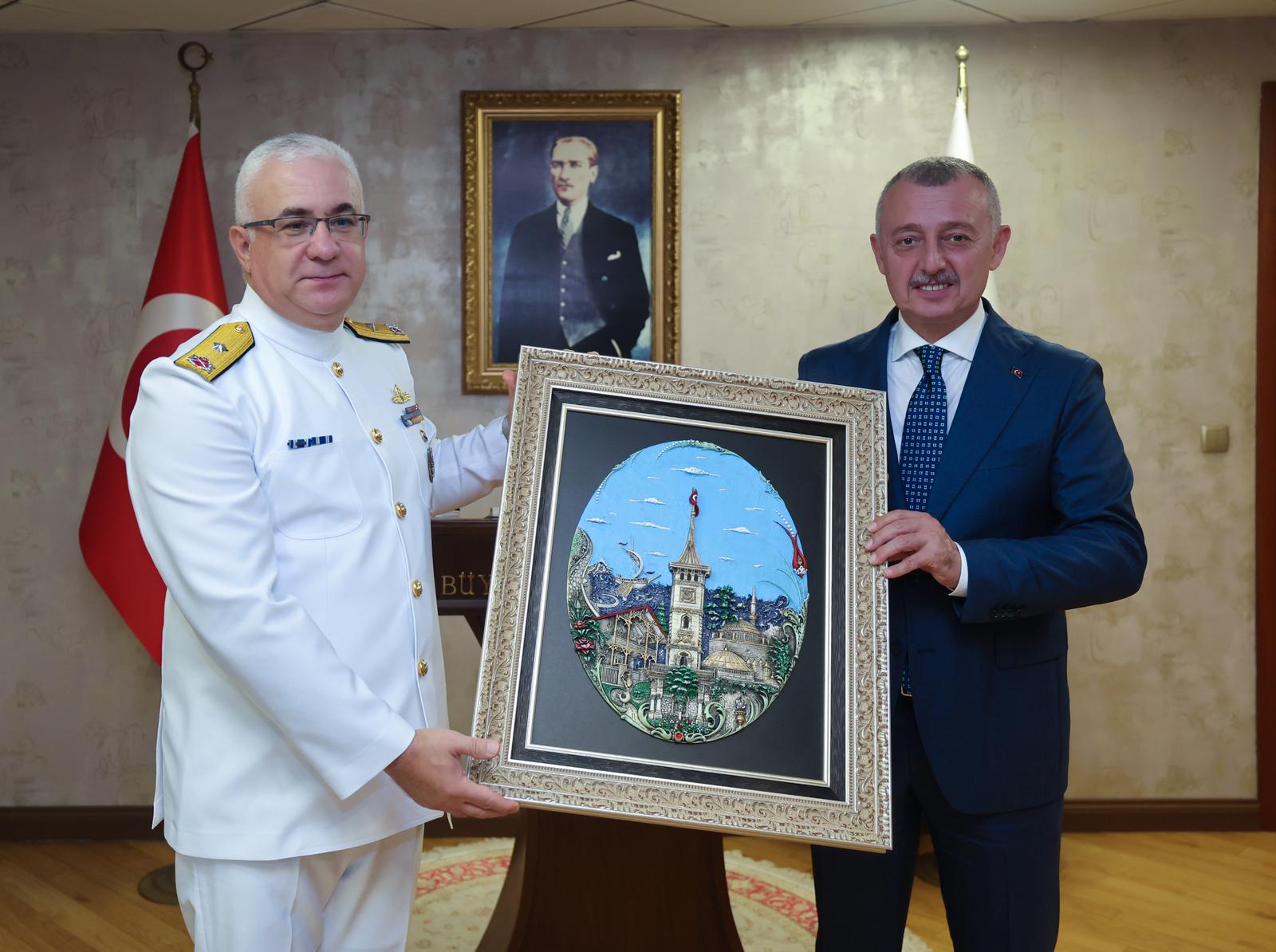 Tuğamiral Selçuk Akarı’dan Başkan Büyükakın’a İadei Ziyaret 1