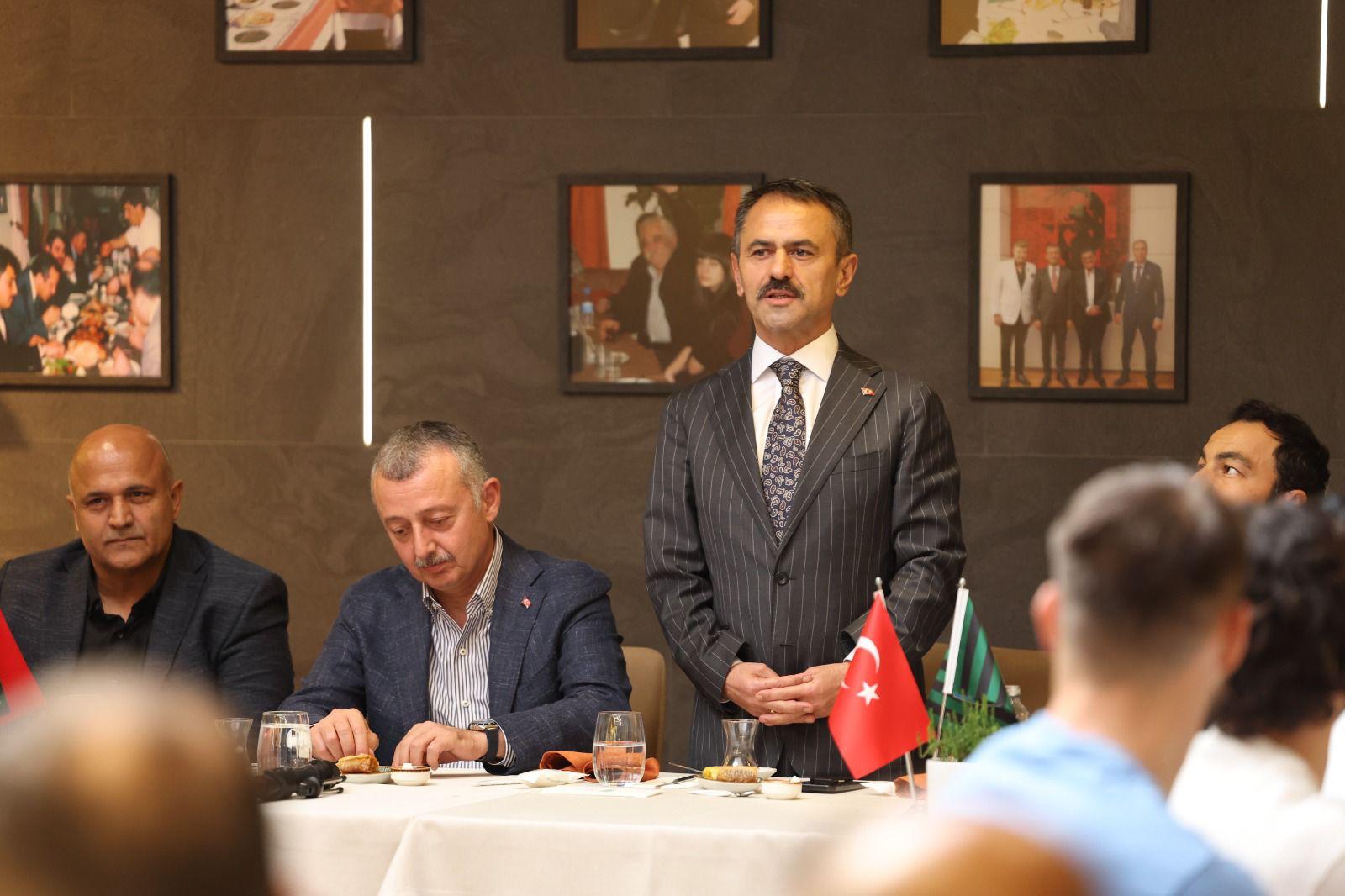Vali Aktaş Ve Başkan Büyükakın’dan Kocaelispor’a Destek Sözü (1)
