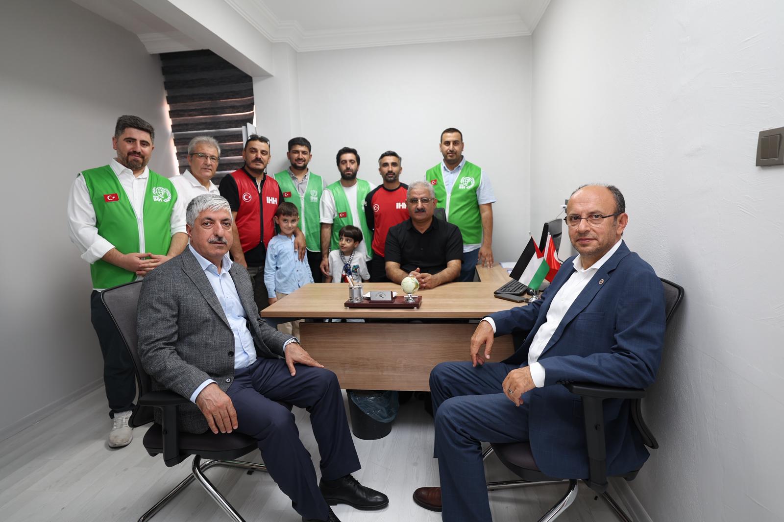 Yavuz’dan Dilovası’nda İhh’ya Destek6