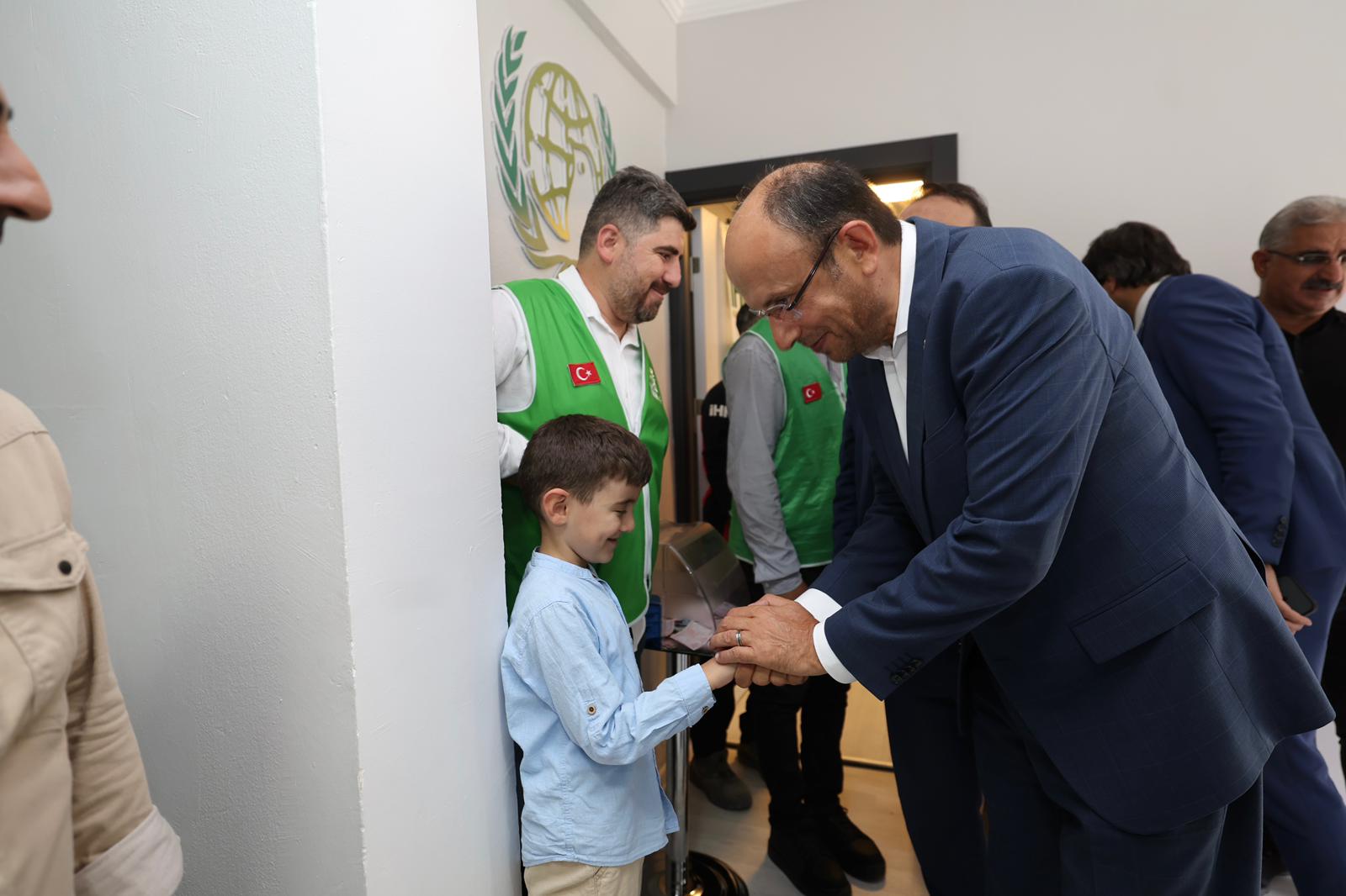Yavuz’dan Dilovası’nda İhh’ya Destek7 Kopya