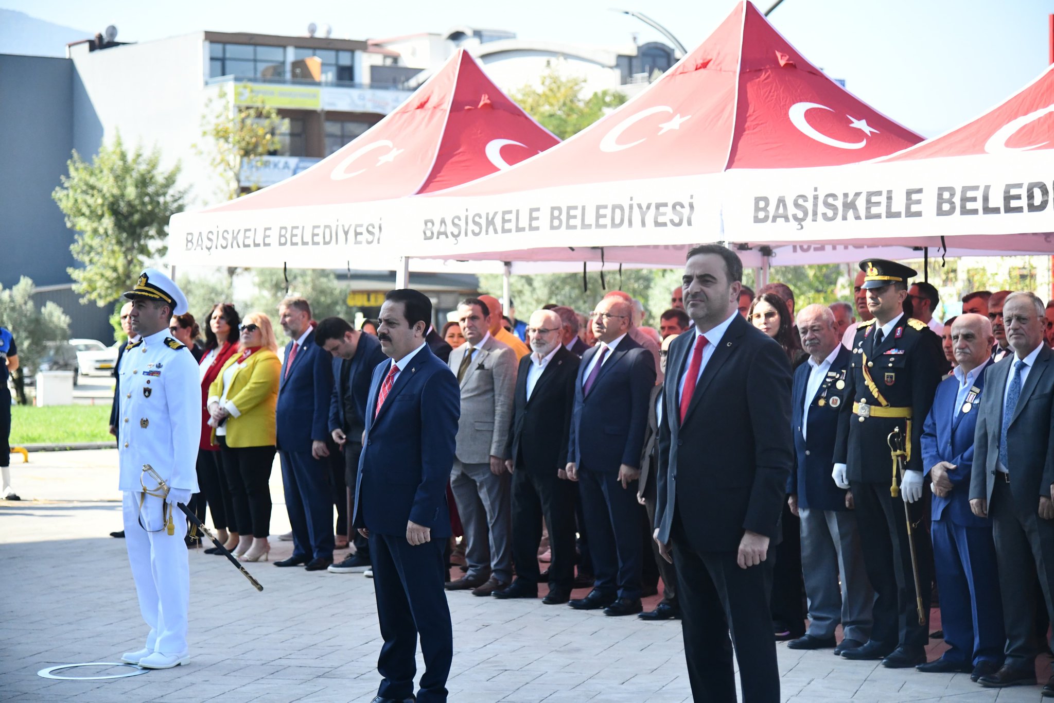 Zafer Bayramı’nın 103. Yılı Başiskele’de Çelenk Töreniyle Anıldı (1)