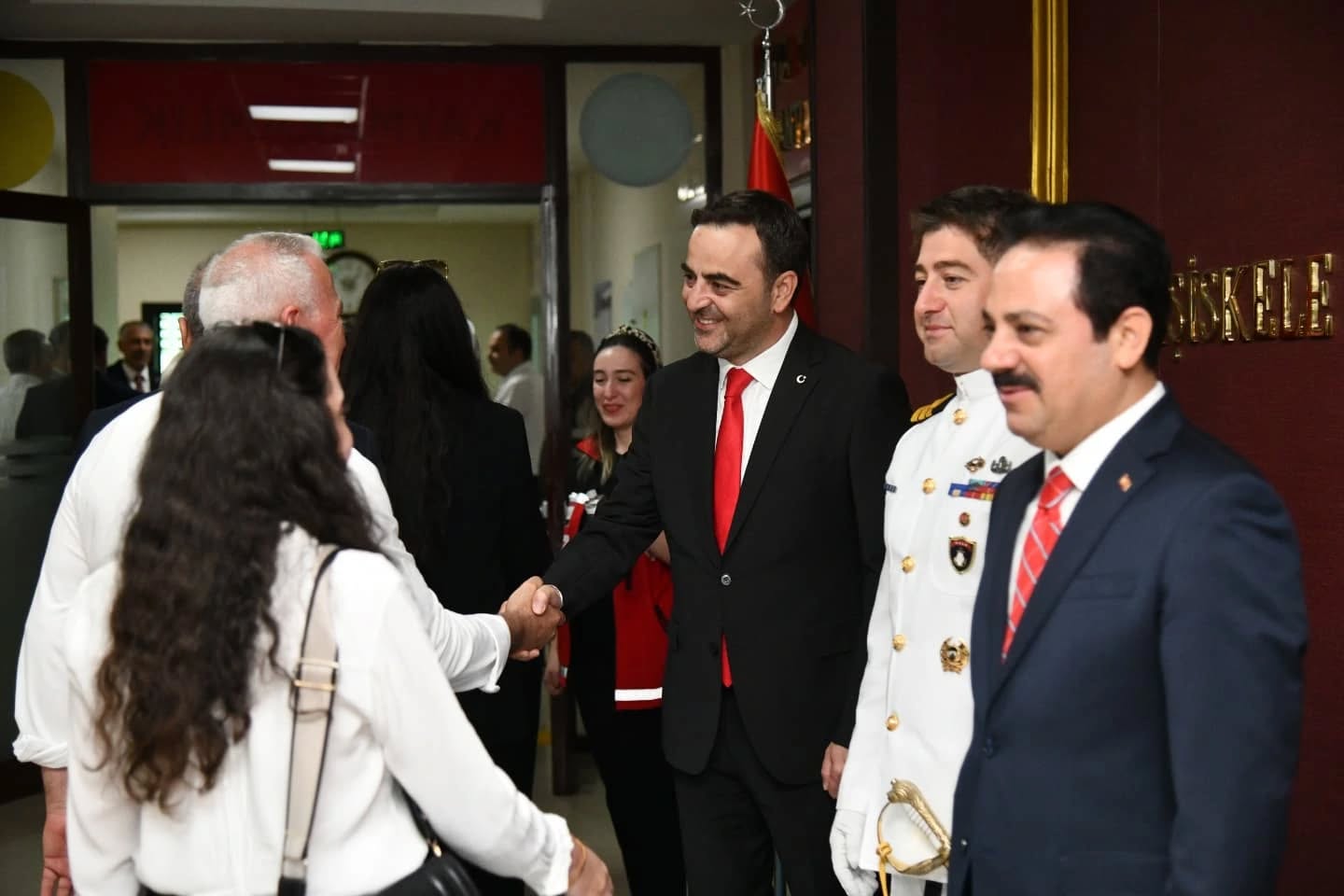Zafer Bayramı’nın 103. Yılı Başiskele’de Çelenk Töreniyle Anıldı (4)
