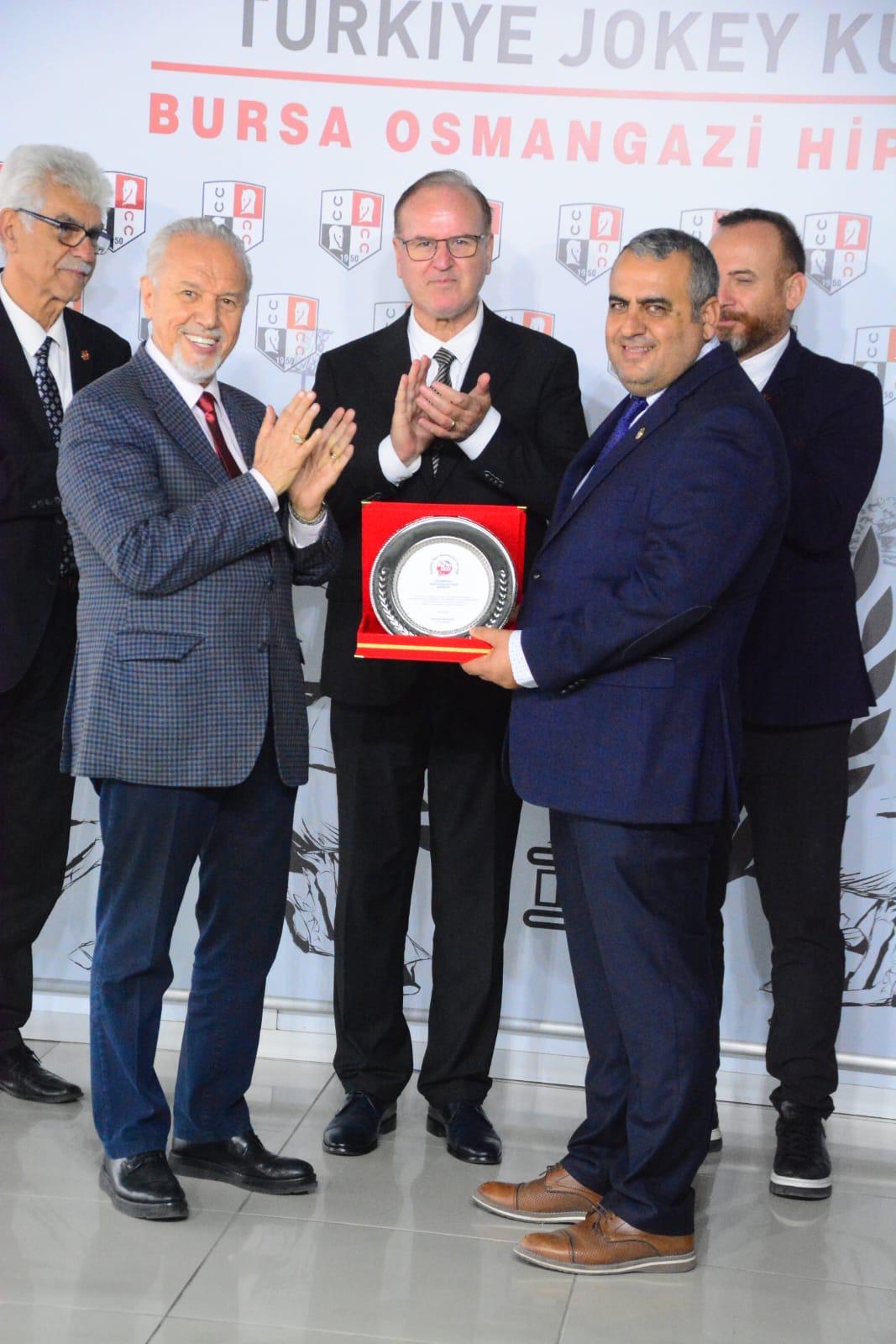 Agsyd Geleneksel Koşusu’nun Şampiyonu Oldu (3)