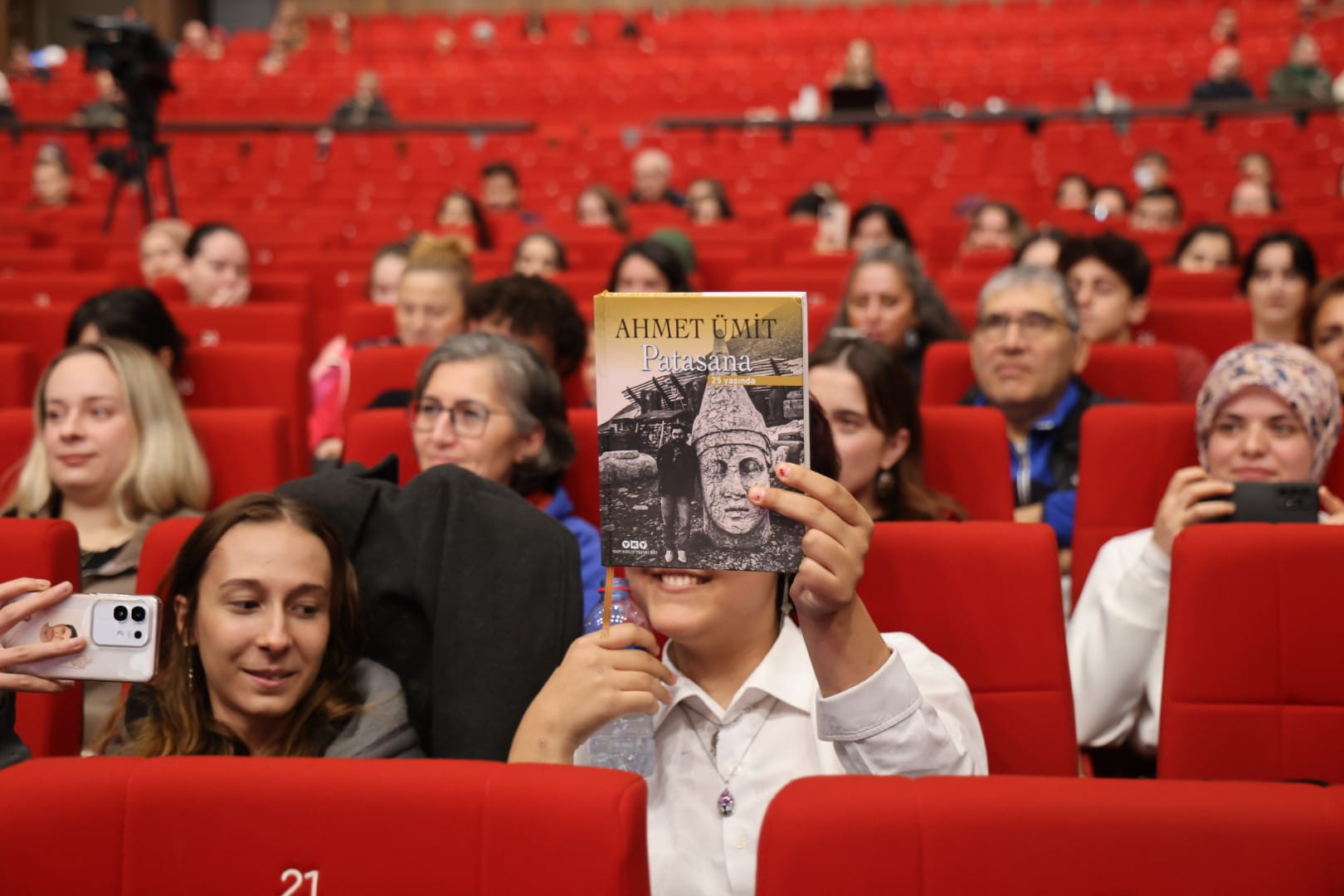 Ahmet Ümit, Kocaeli Kitap Fuarı’nda Anadolu’nun Kadim Hikâyesini Anlattı (3)