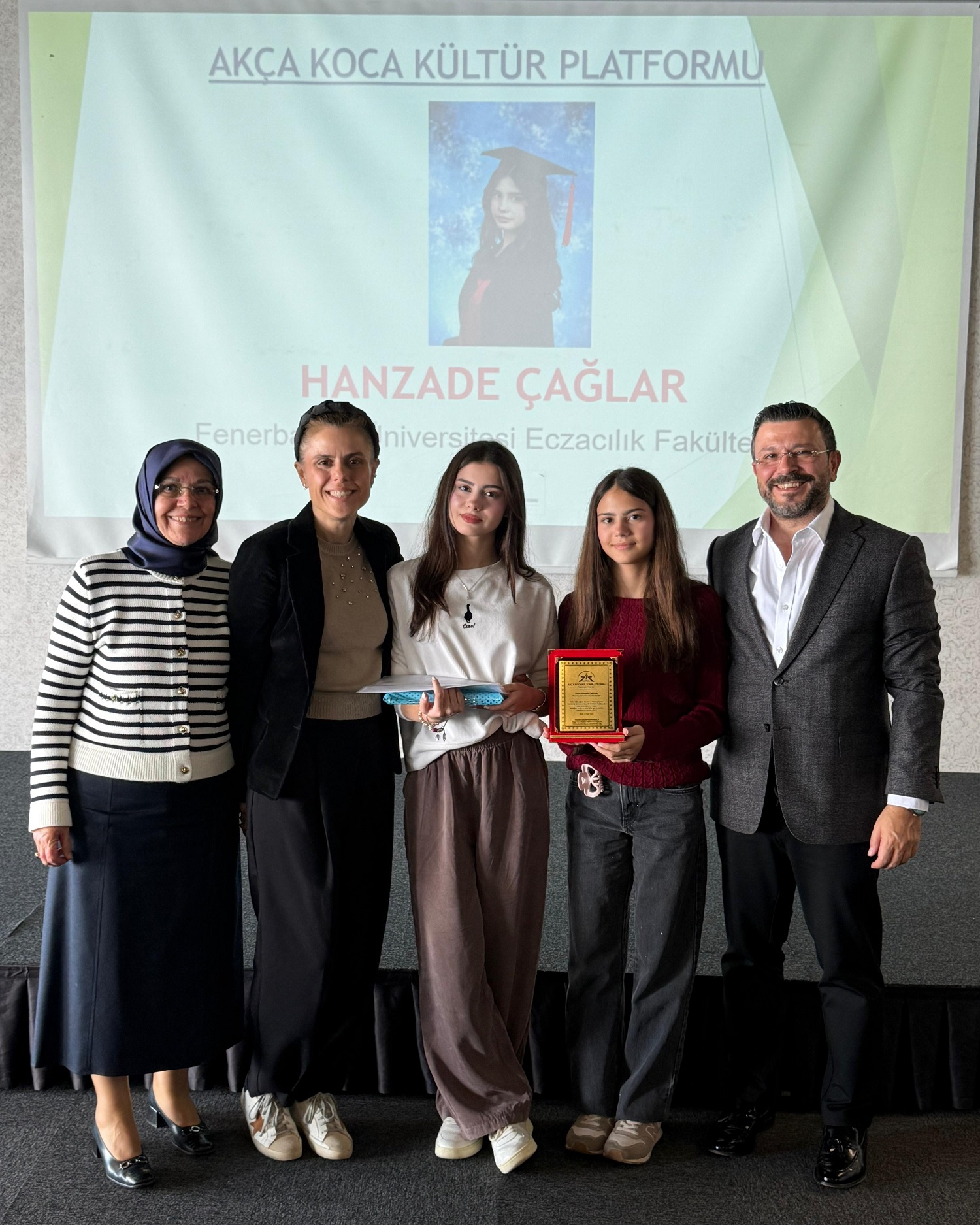 Akça Koca Platformu'ndan Başarı Öğrencilere Plaket 4