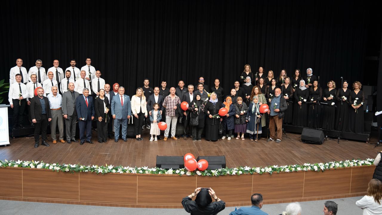 Başiskele’de Ulu Çınarlar Türk Halk Müziğiyle Coştu 11
