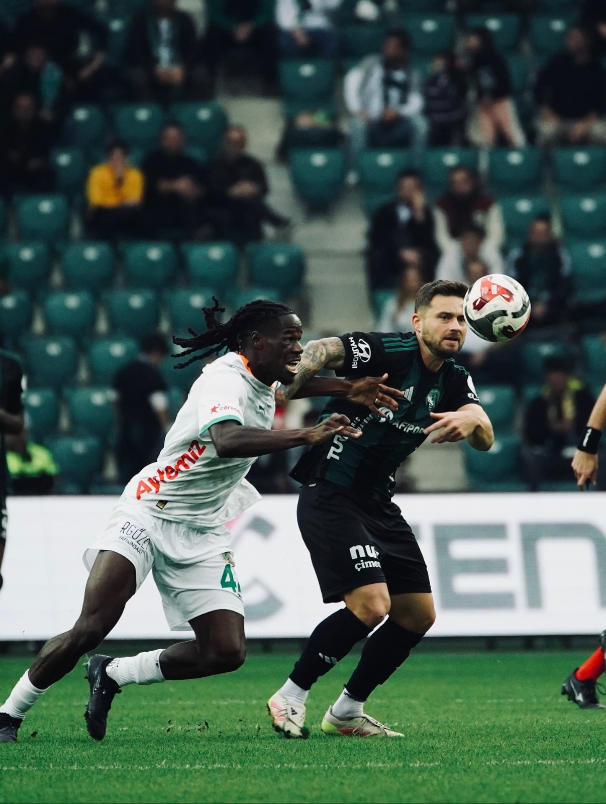 Başkan Büyükakın’dan Kocaelispor’a Tebrik “Muhteşem Bir Oyun, Harika Bir Galibiyet” (2)
