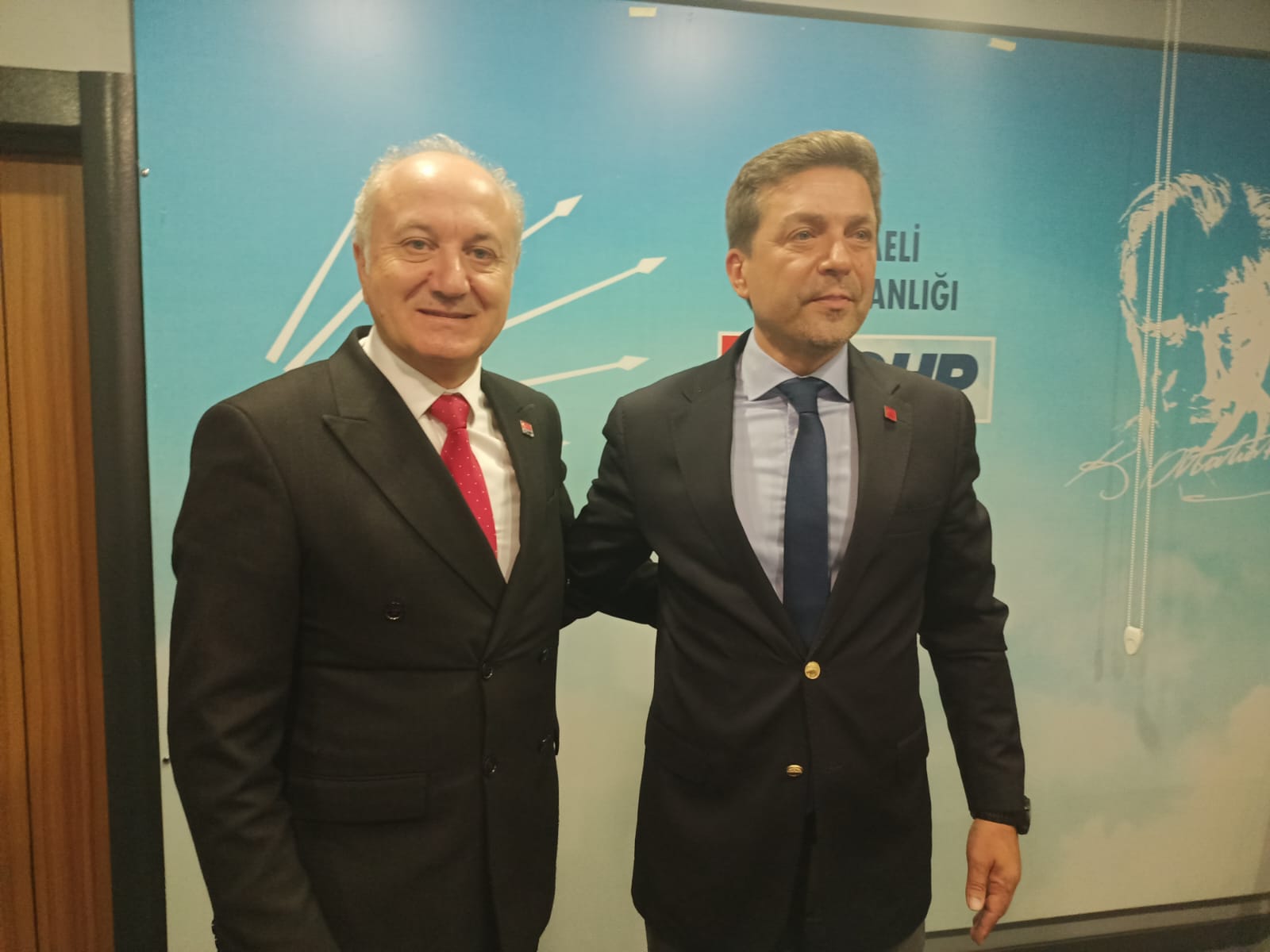 Bülent Sarı'dan Rakibine Jest 4