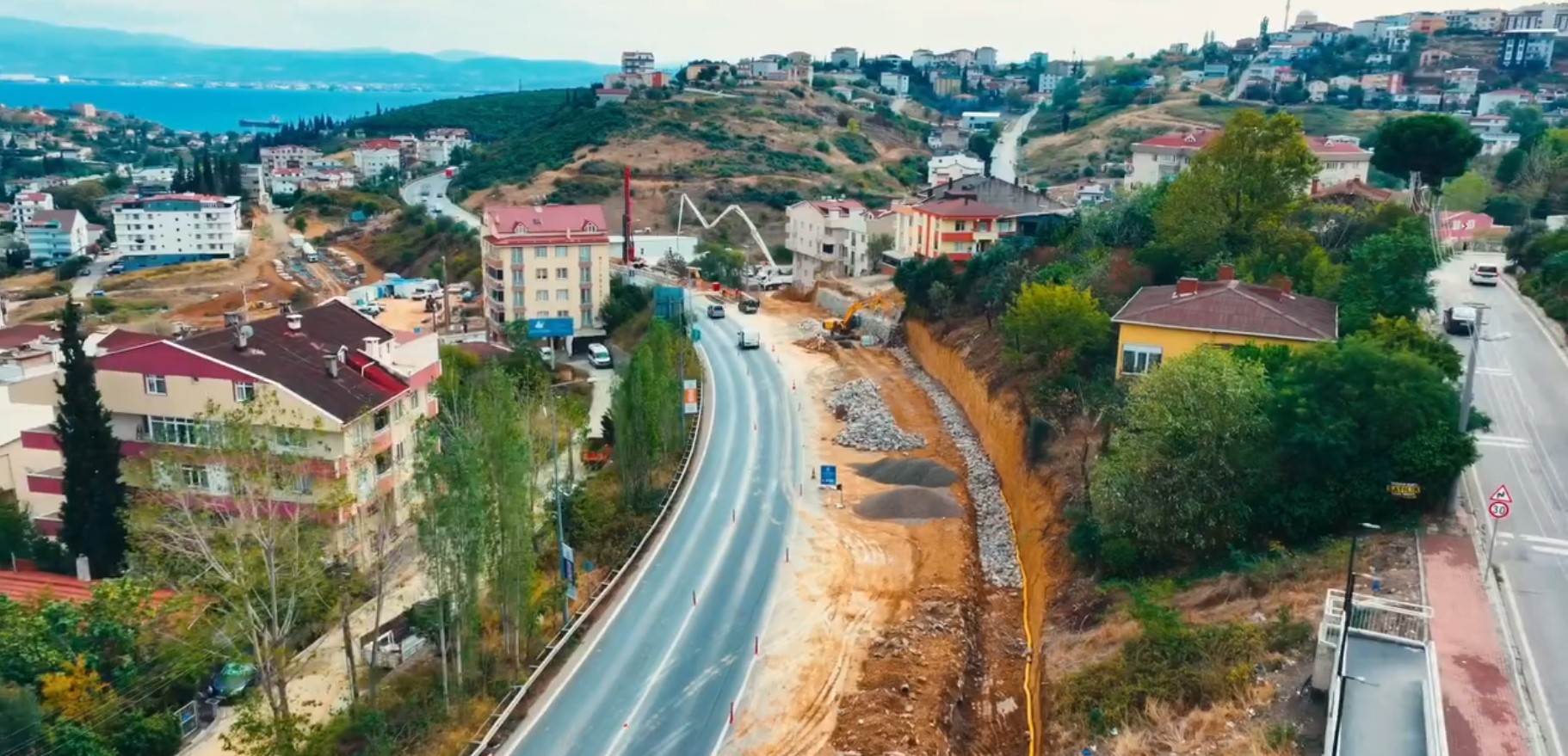 Büyükakın Ulaşımda Tıkanan Damarları Tek Tek Açıyoruz (4)