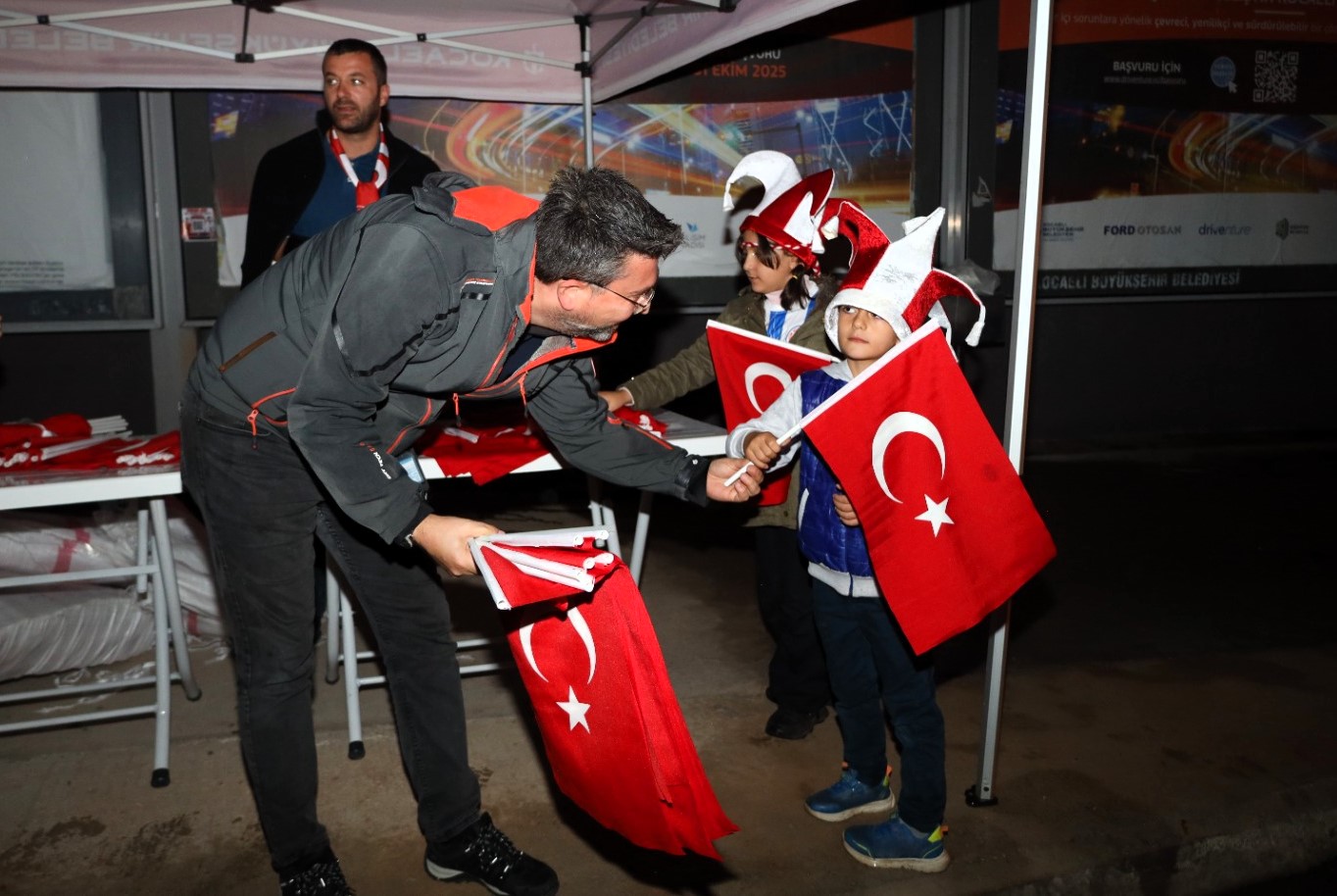 Büyükşehir Milli Maçtan Tam Not Aldı! 2