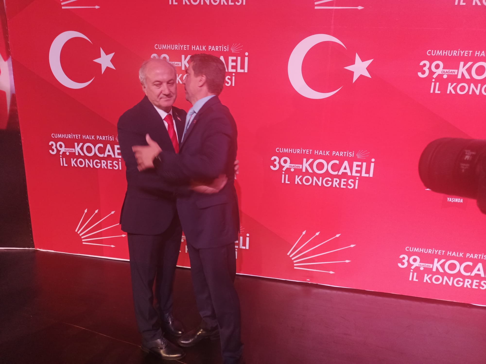 Chp Kocaeli’de Yeni Dönem Erdem Arcan Başkan Seçildi (4)