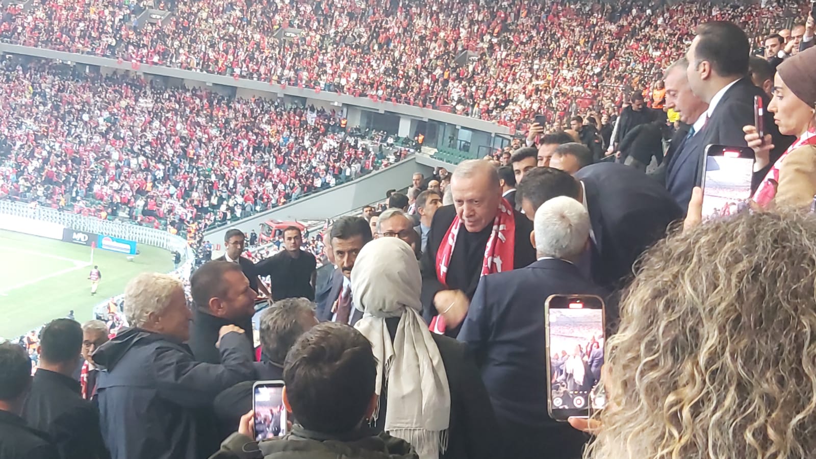 Cumhurbaşkanı Erdoğan, Türkiye Gürcistan Maçı Öncesi Stadyumda (2)
