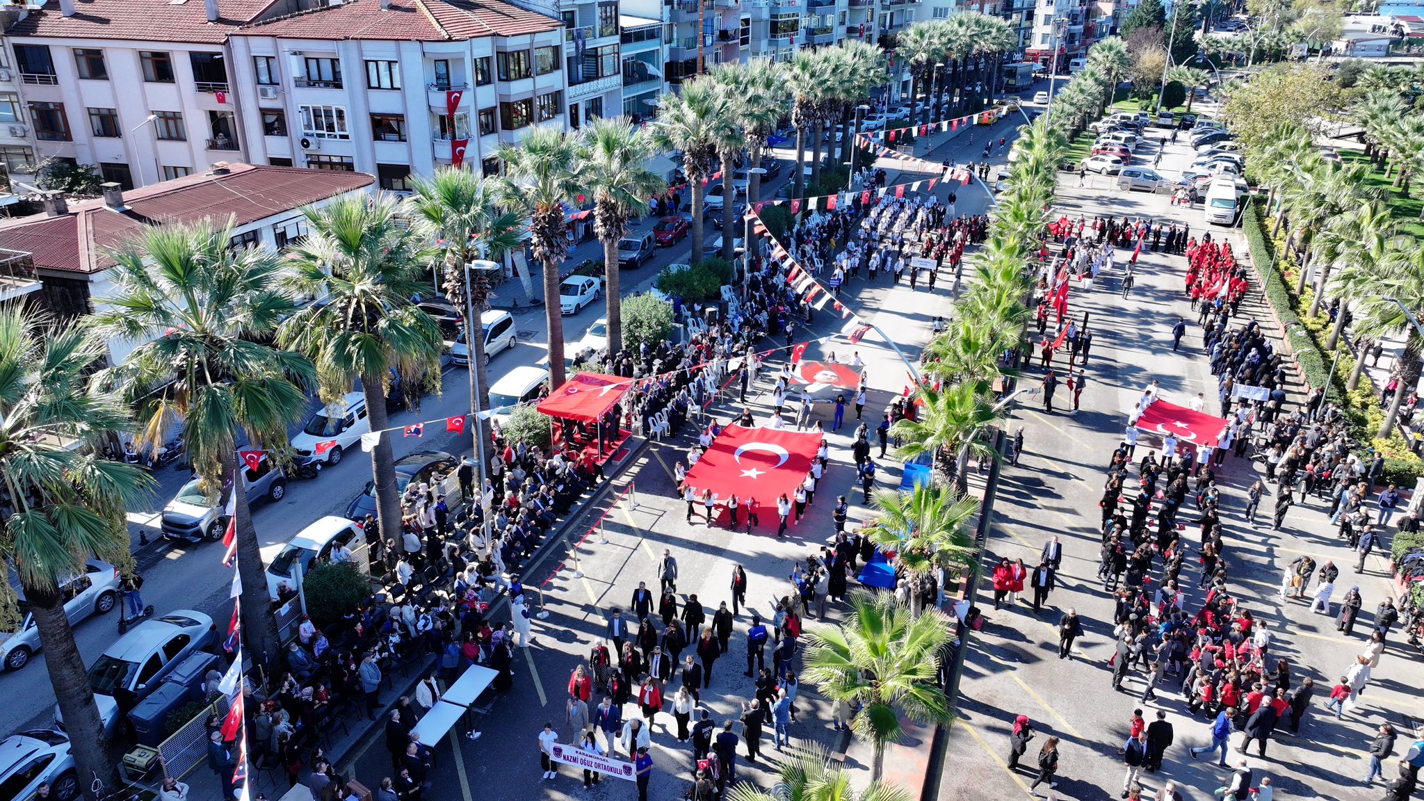 Cumhuri̇yet Coşkusu Karamürsel’i̇ Sardi (1)