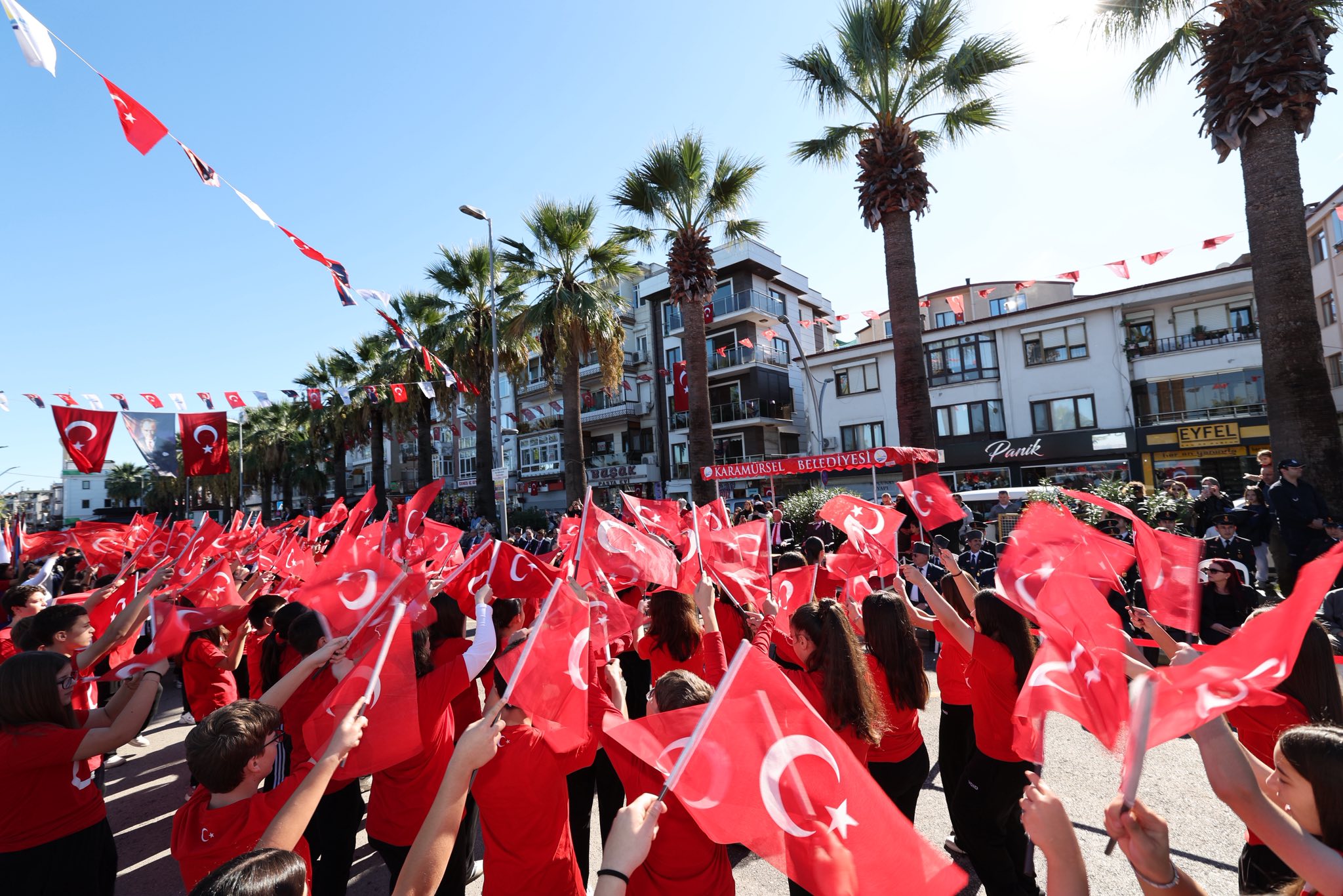 Cumhuri̇yet Coşkusu Karamürsel’i̇ Sardi (19)