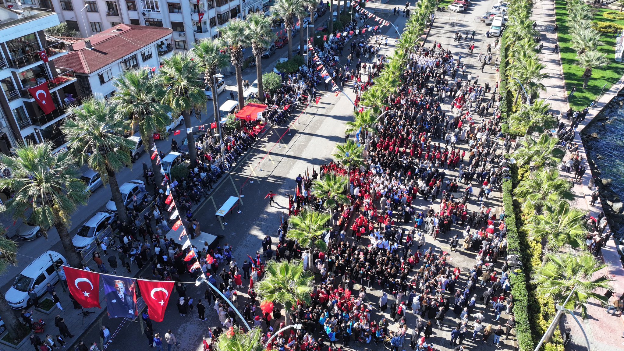 Cumhuri̇yet Coşkusu Karamürsel’i̇ Sardi (2)