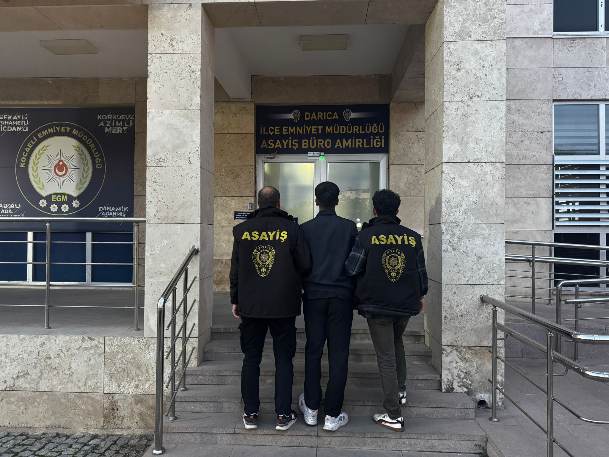 Darıca’da Operasyon! İki Şüpheli Tutuklandı-1