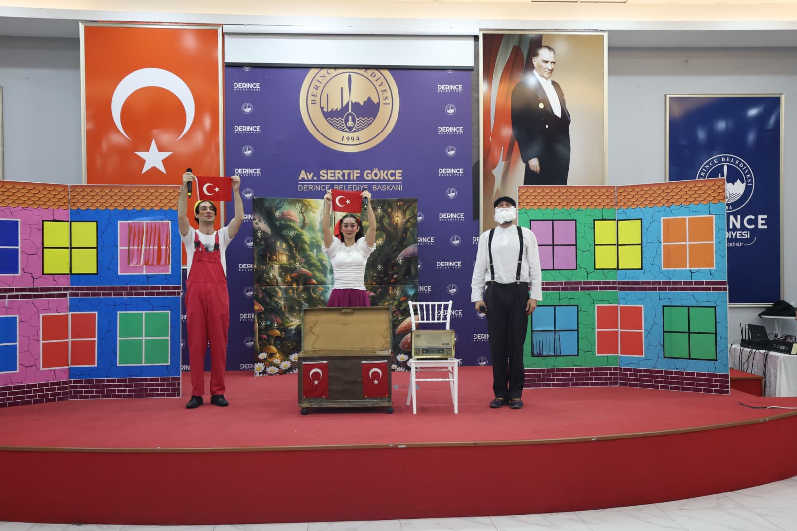 Derince’de Cumhuriyet Coşkusu “Dedemin Mirası Cumhuriyet” Ile Başladı (3)