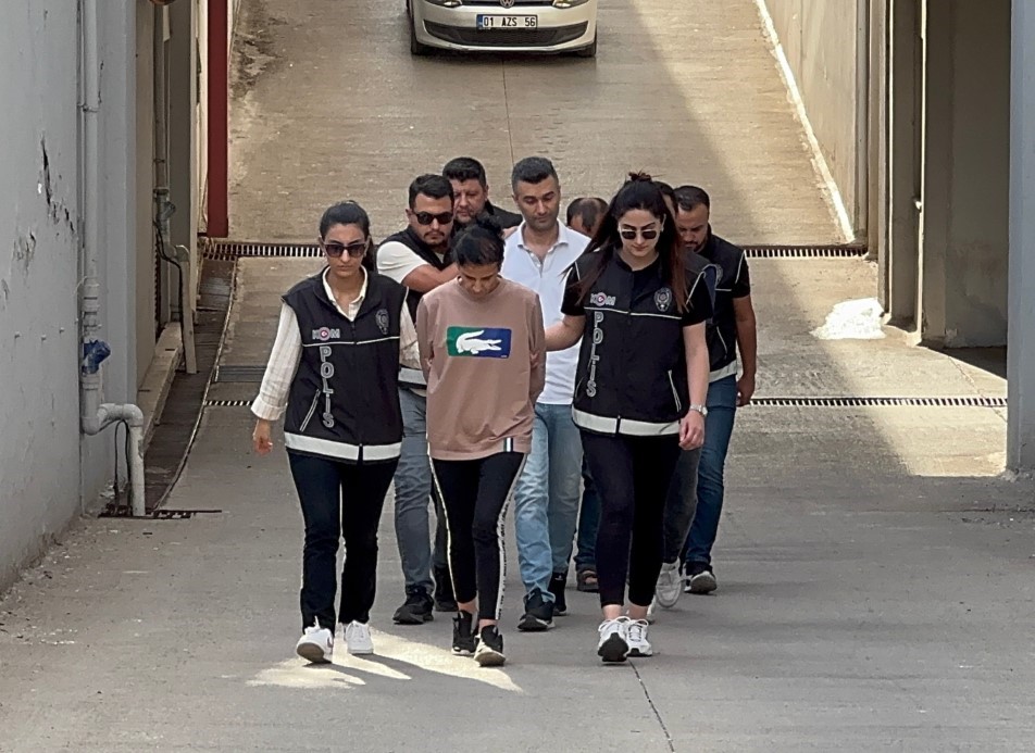 Dolandırıcılık Çetesi Çökertildi (1)