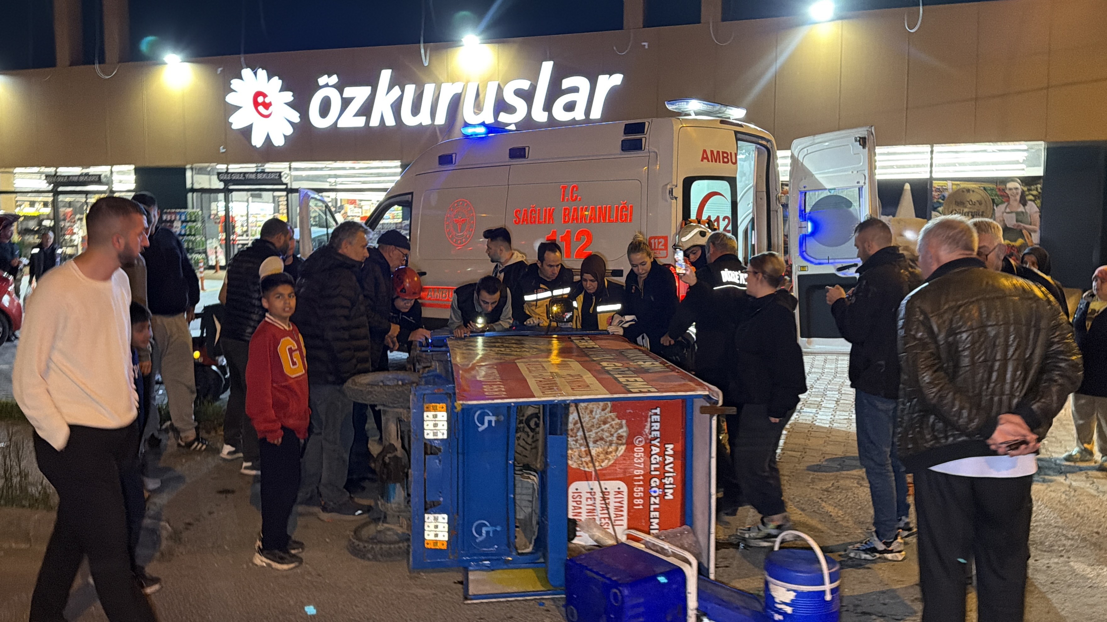 Elektrikli Araç Devrildi Sürücü Kabinde Sıkıştı (5)