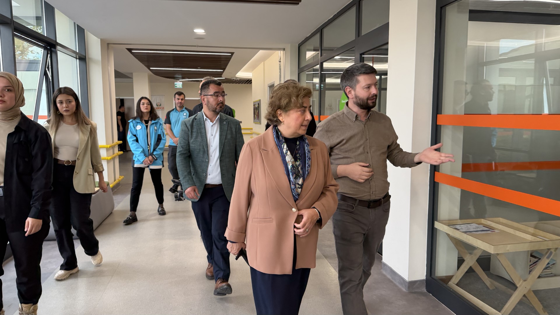 Engel Tanımayan Diş Hekimlerinden Örnek Davranış 2
