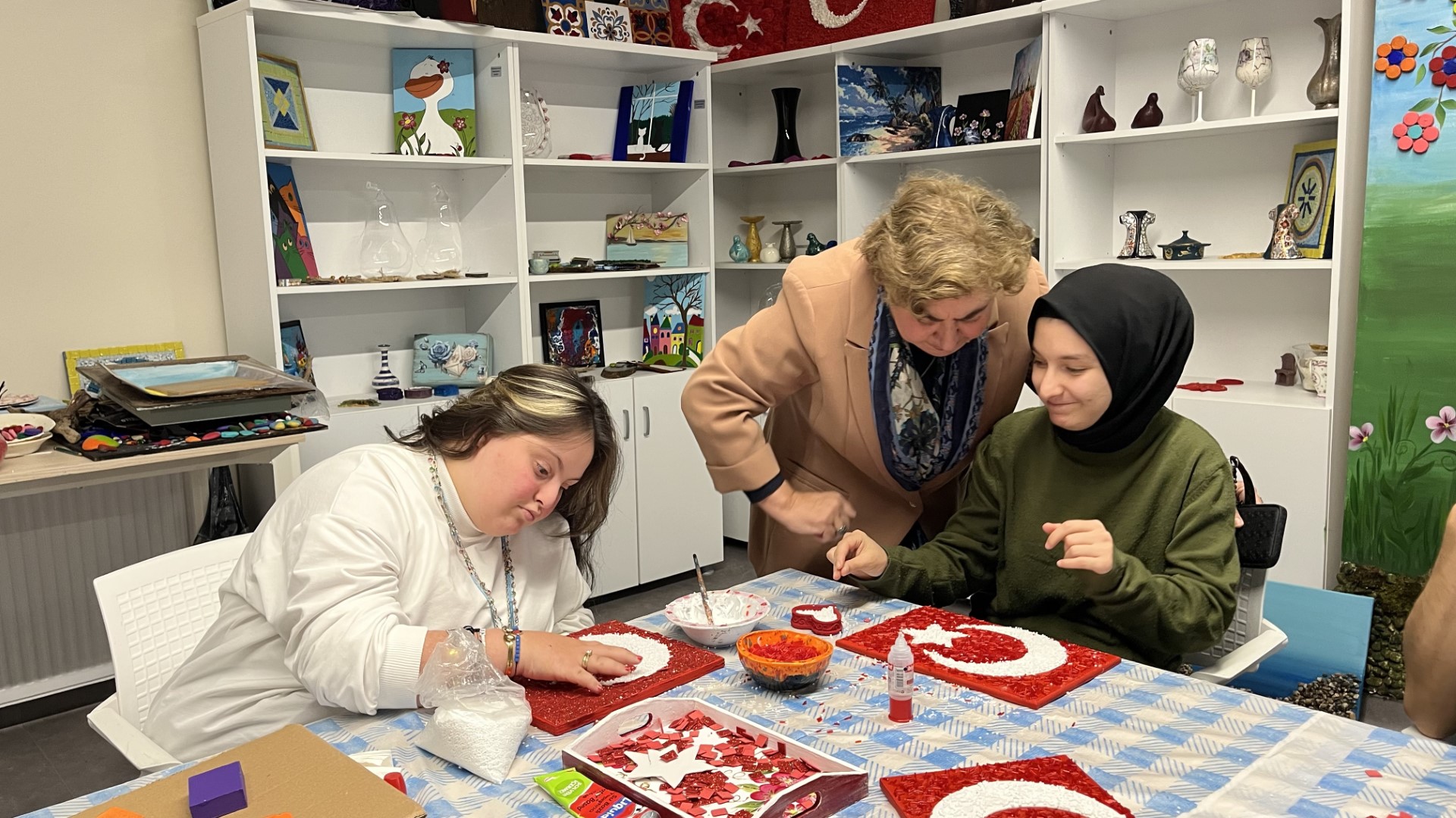 Engel Tanımayan Diş Hekimlerinden Örnek Davranış 5
