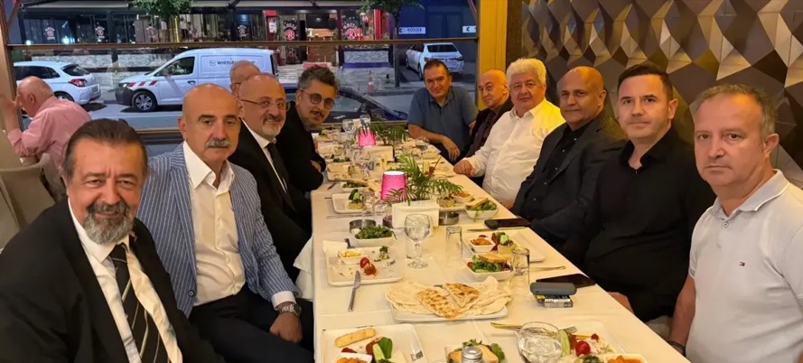 Eski Dostlar 400. Kez Buluştu! 1