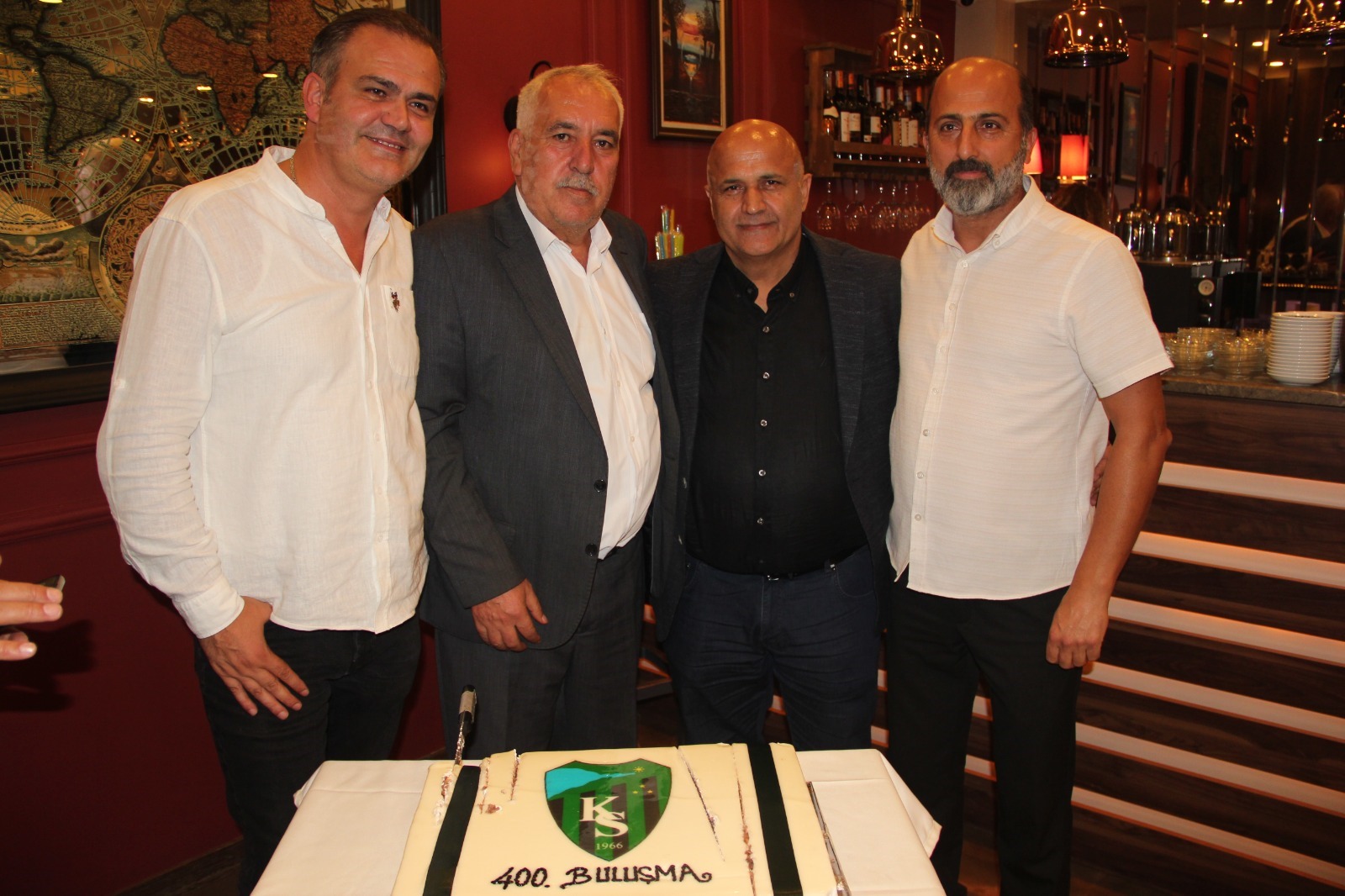 Eski Dostlar 400. Kez Buluştu! 7