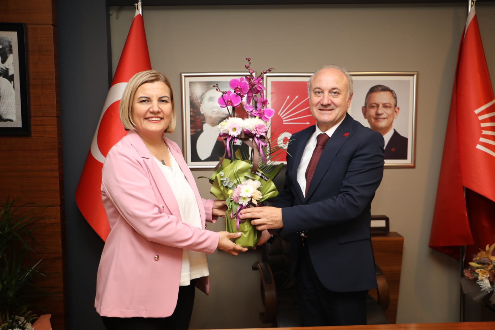 Fatma Baskan'dan Chp Kocaeli Il Baskani Arcan'a Hayirli Olsun Ziyareti (6)